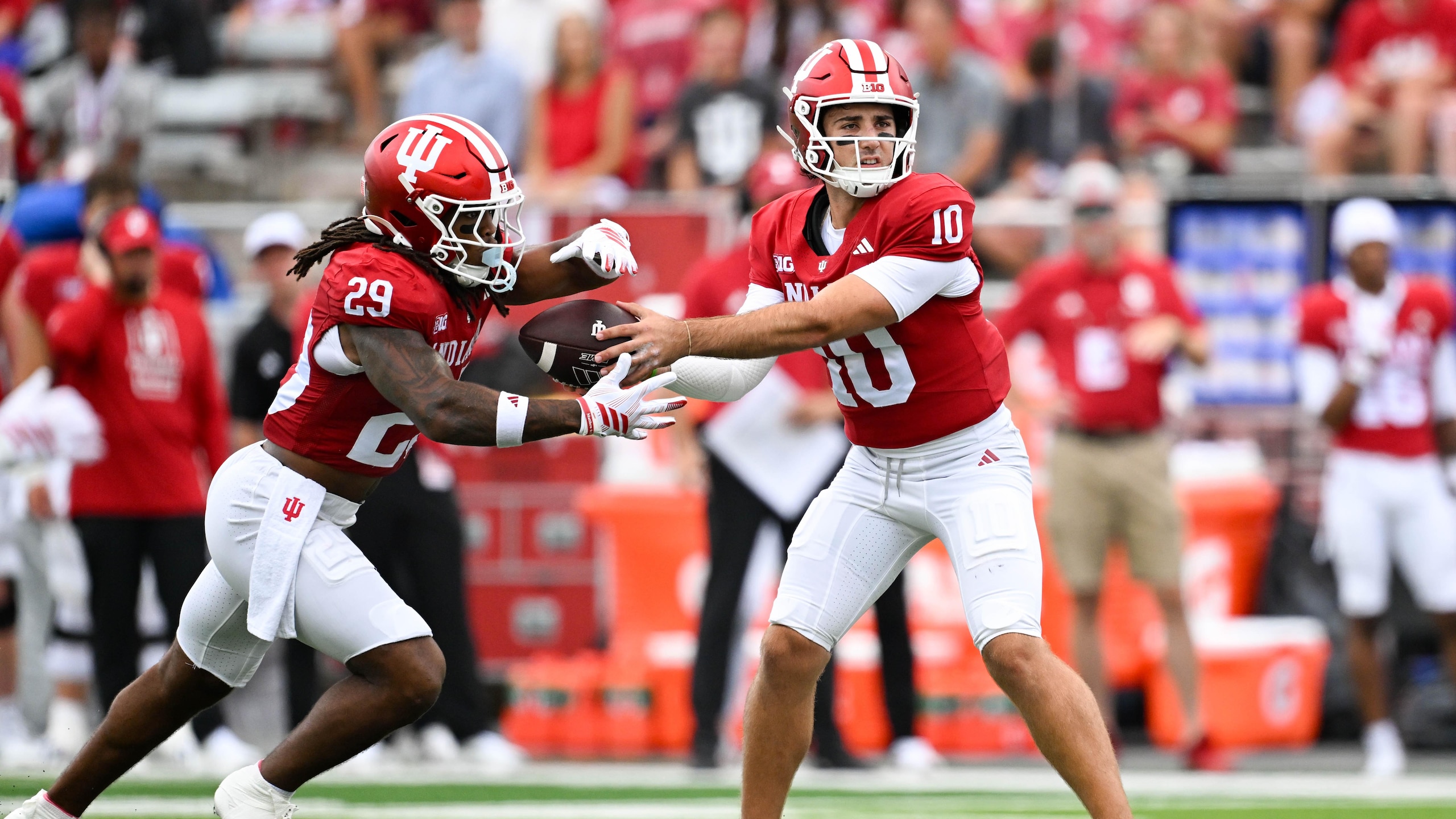 COLLEGE FOOTBALL: SEP 12 Howard at Indiana