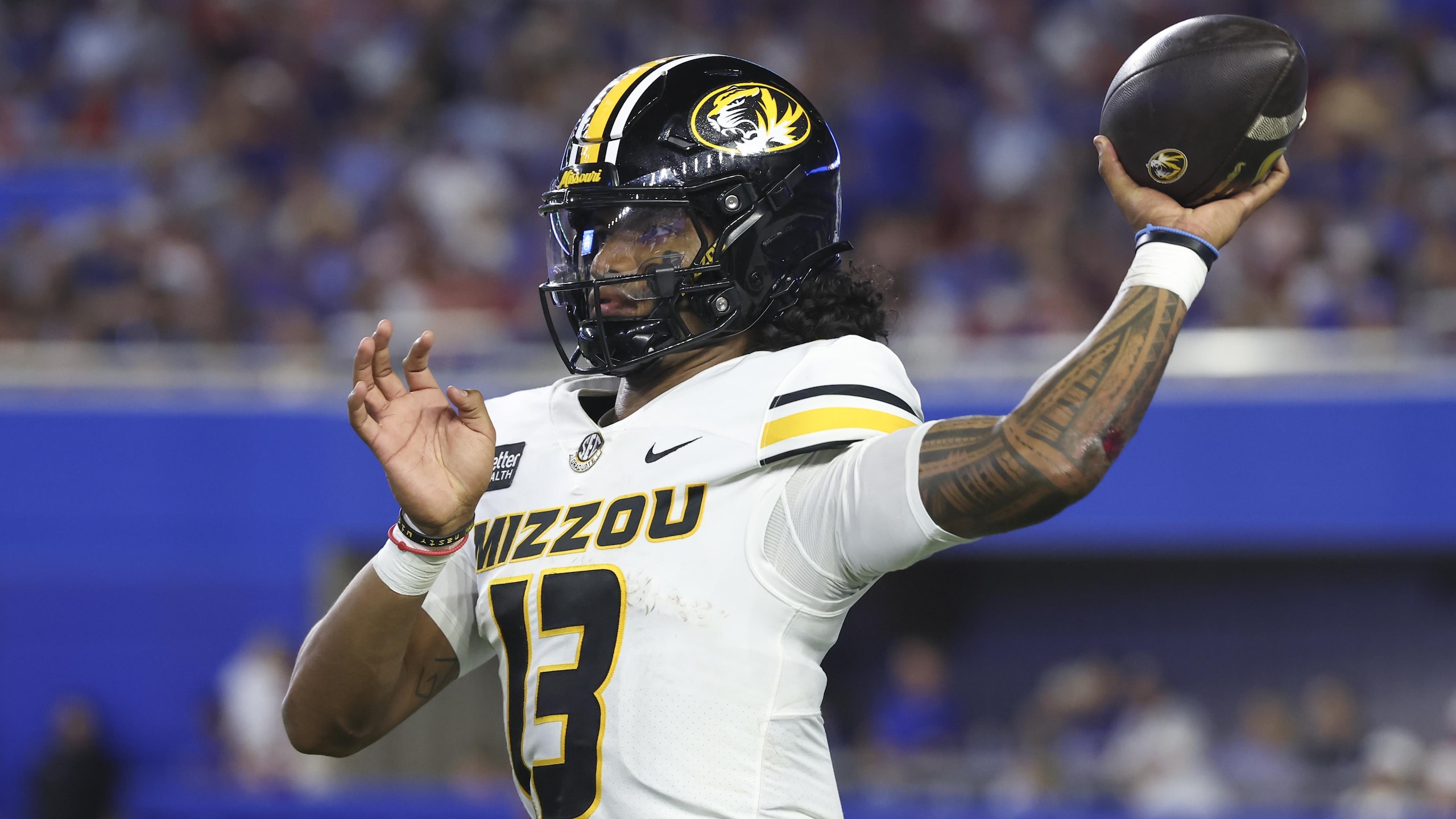 COLLEGE FOOTBALL: SEP 11 Missouri at Kansas
