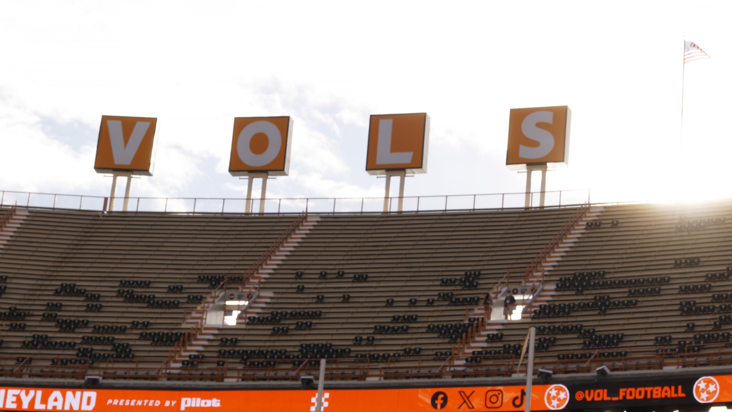 Texas v Tennessee