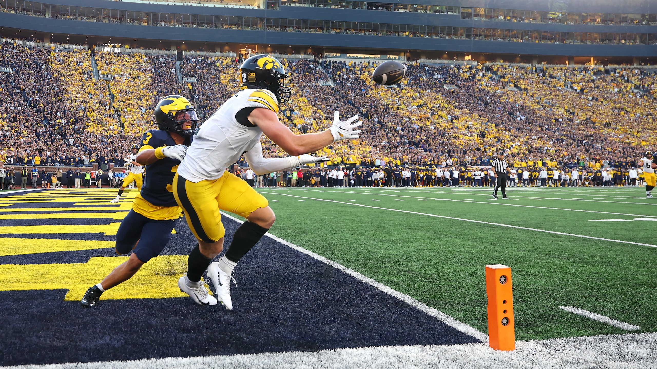 Iowa v Michigan Iowa v Michigan