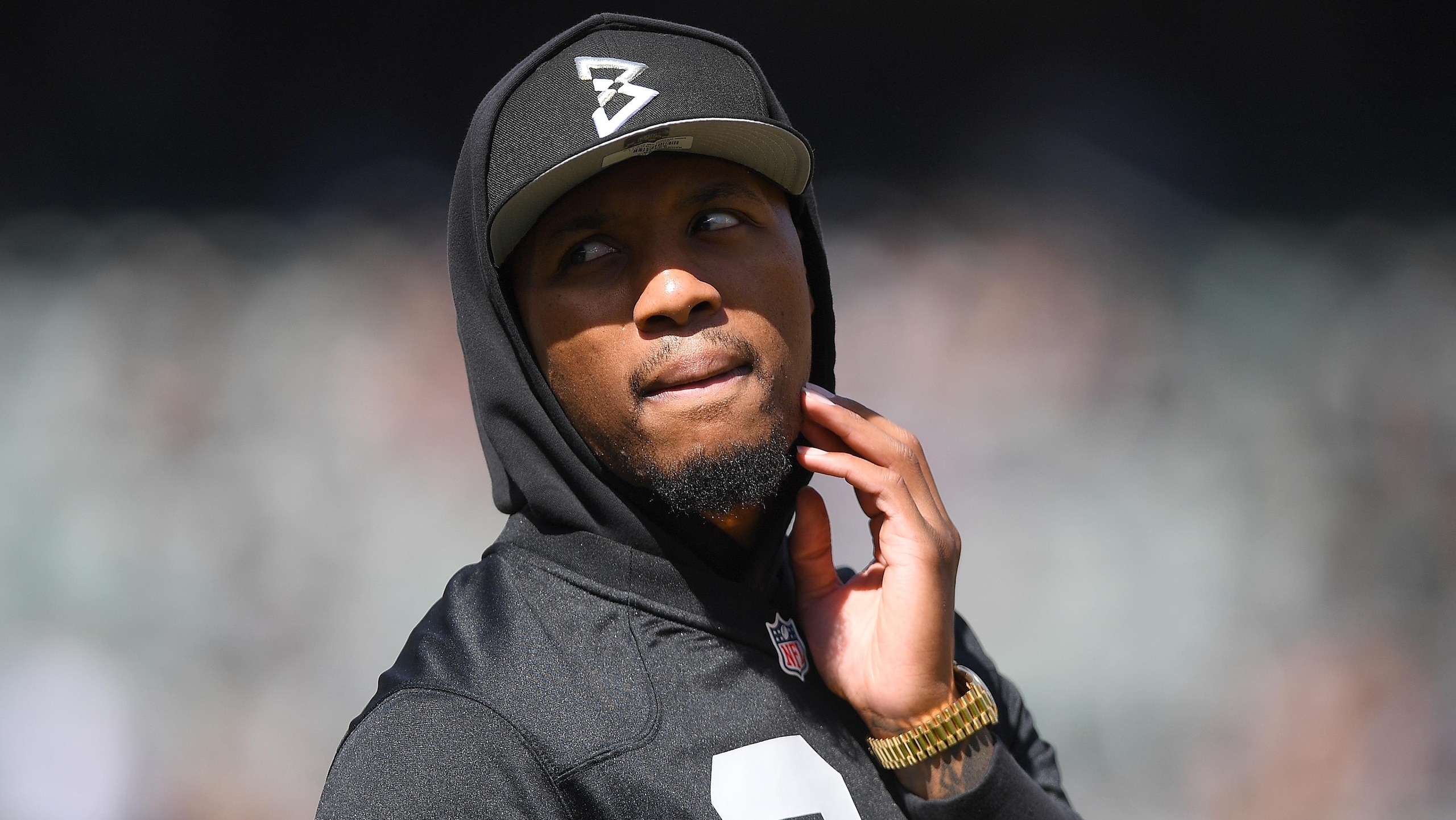 Cleveland Browns v Oakland Raiders