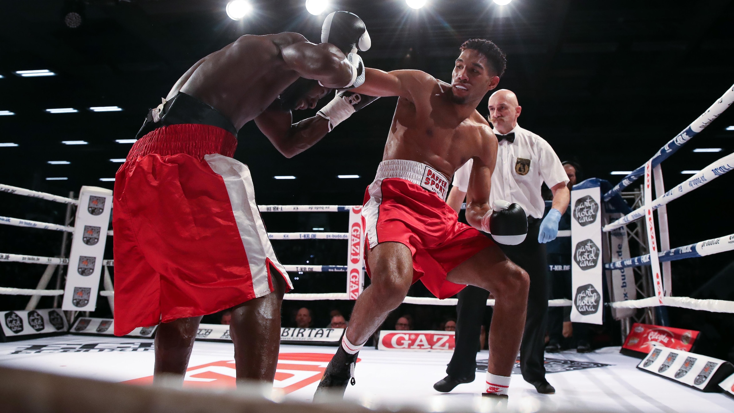Osleys Iglesias vs. Oliver Zaren Live Updates, Highlights and Results