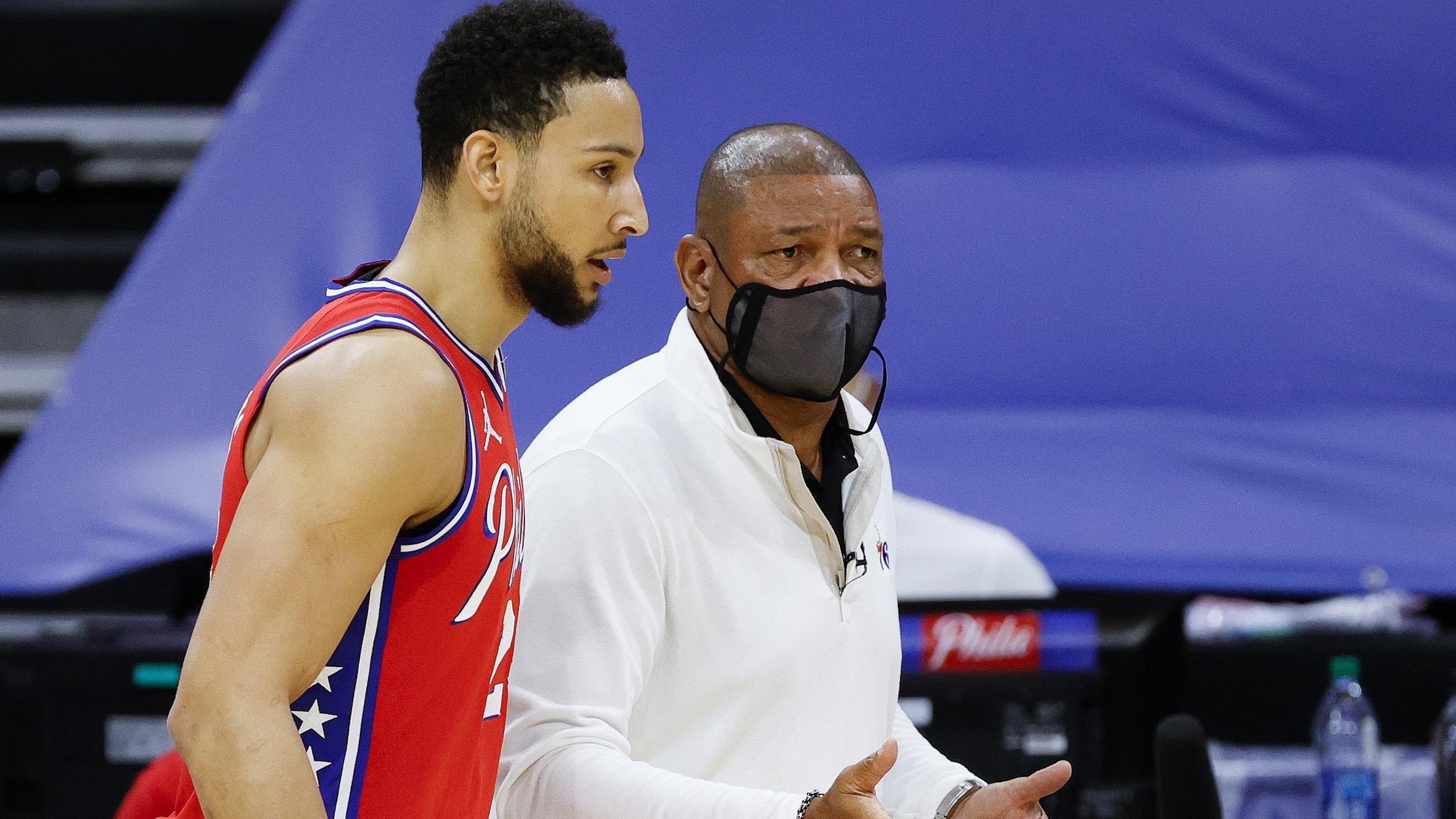 Los Angeles Lakers v Philadelphia 76ers