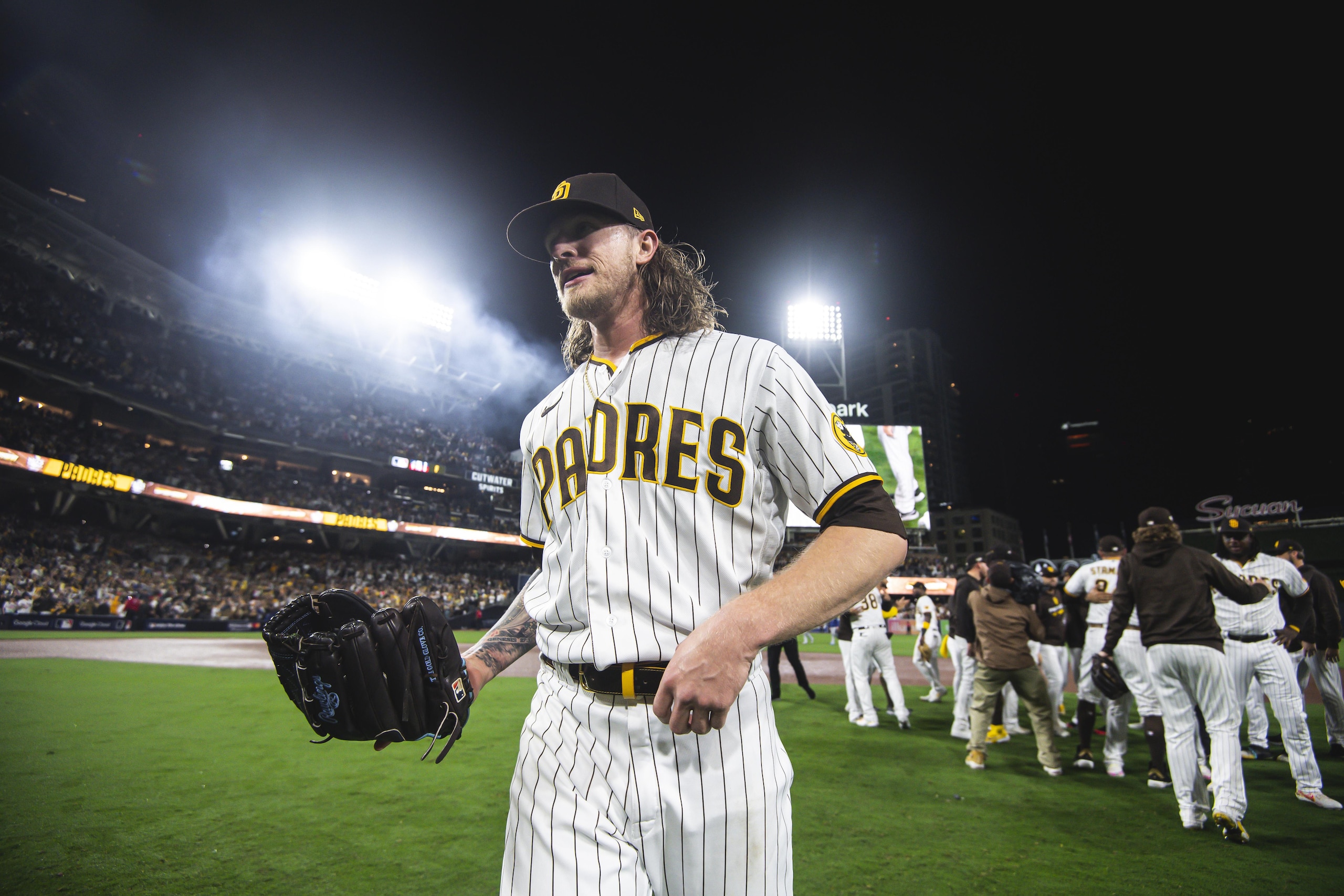 Division Series - San Diego Padres v Los Angeles Dodgers - Game Four