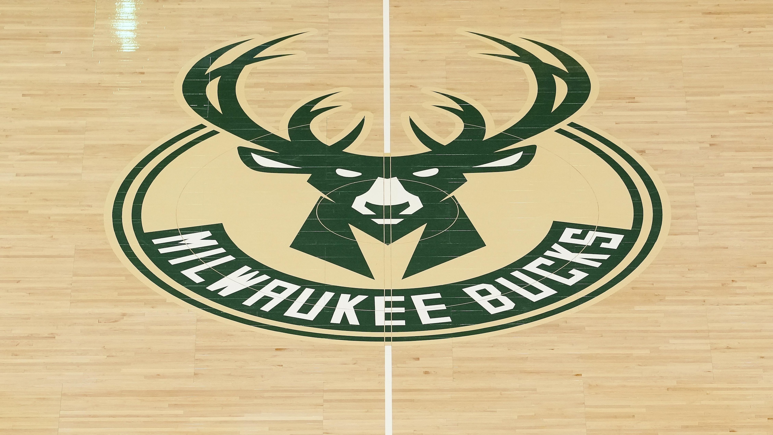 Golden State Warriors v Milwaukee Bucks