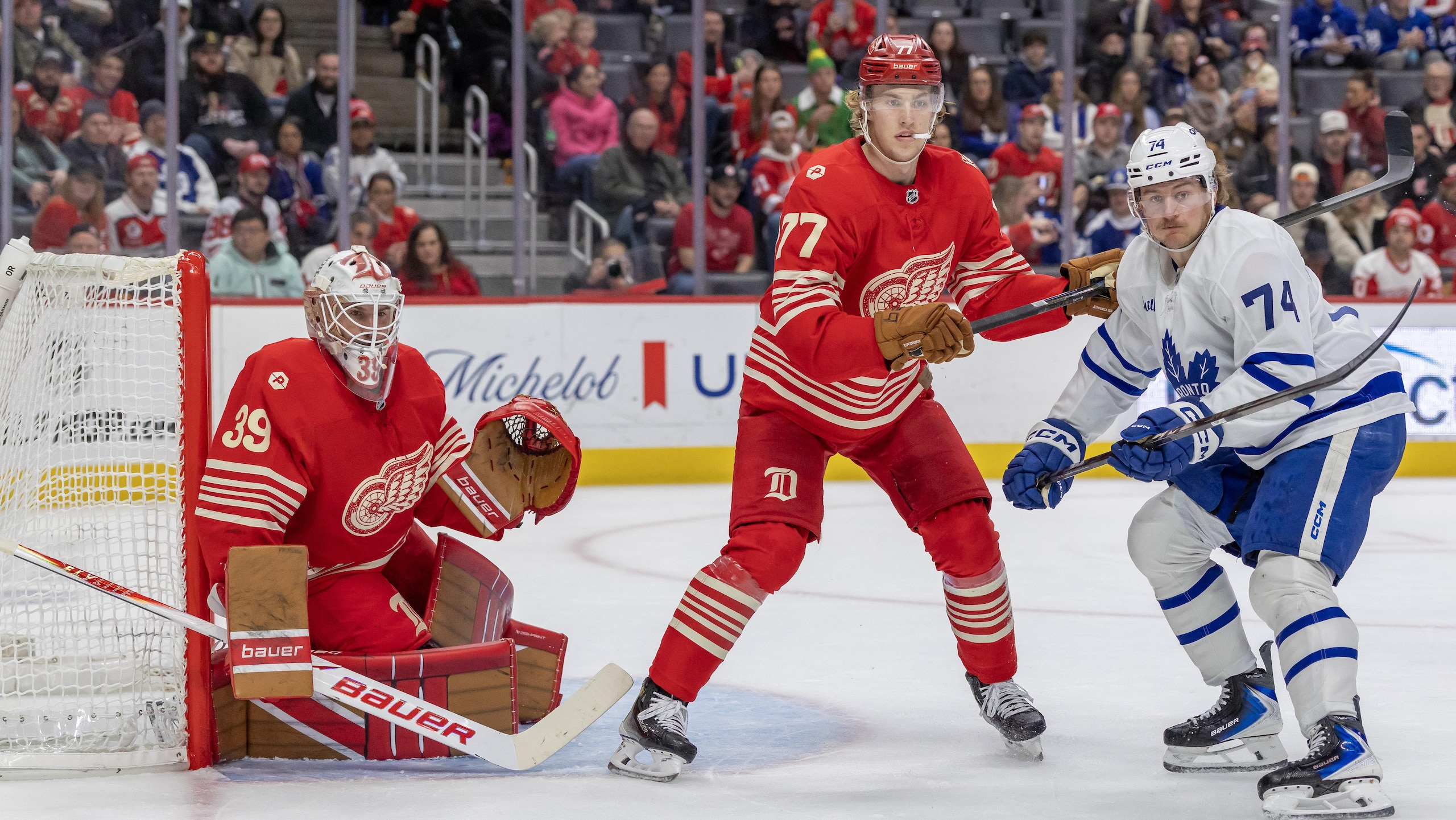 Toronto Maple Leafs v Detroit Red Wings Toronto Maple Leafs v Detroit Red Wings