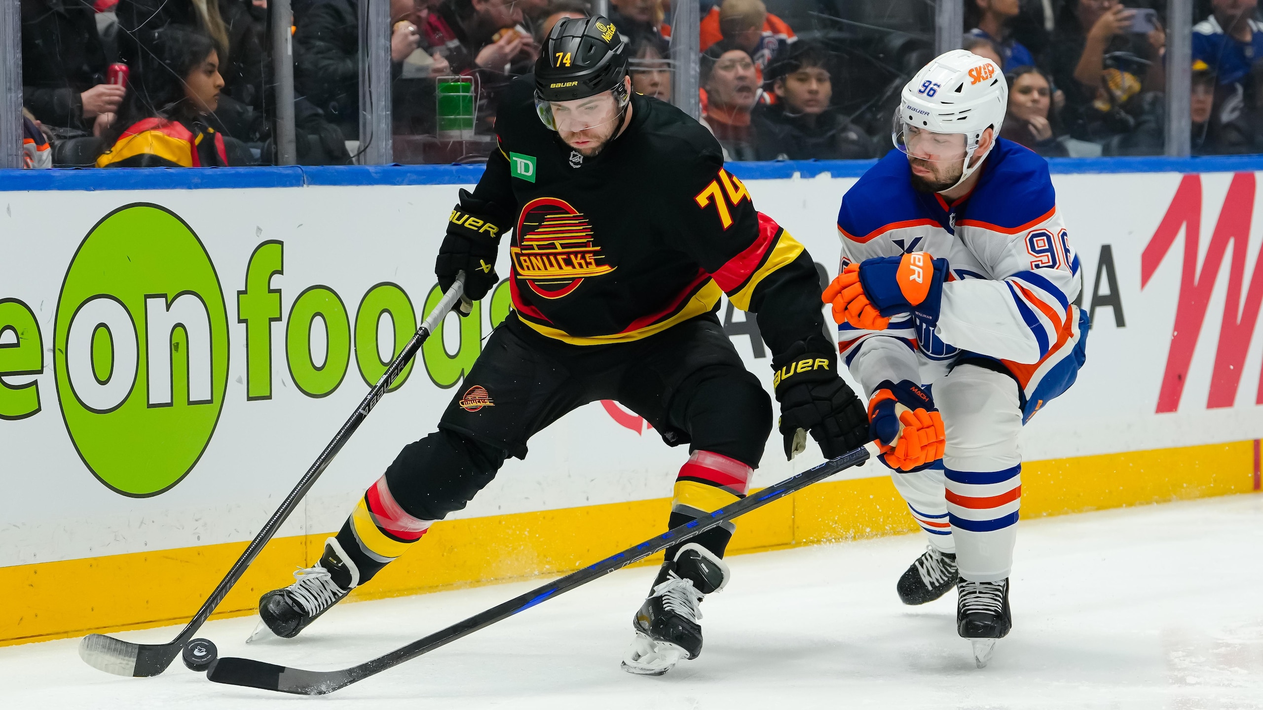 Edmonton Oilers v Vancouver Canucks
