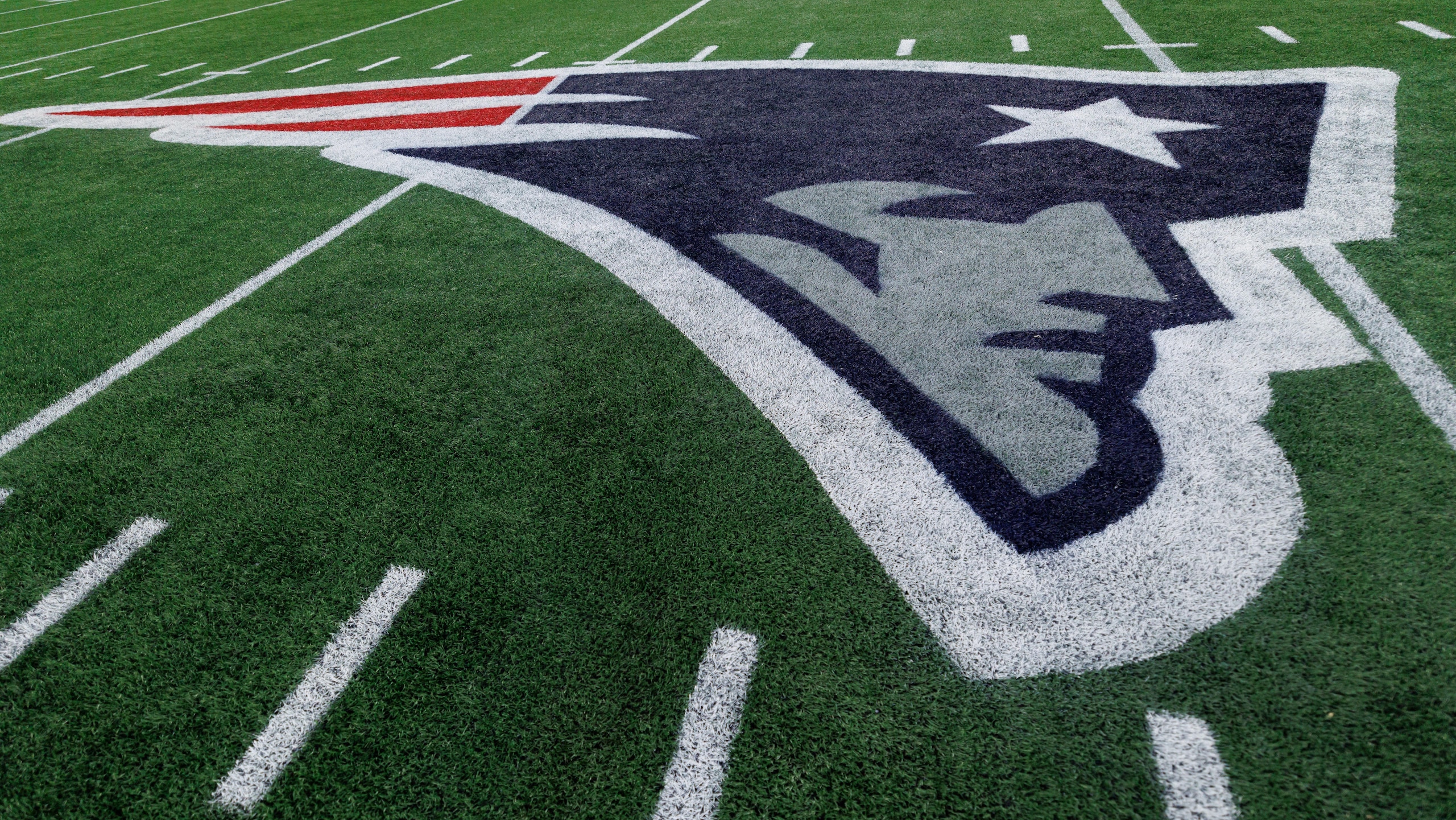 AFC Wild Card Playoffs: Los Angeles Chargers v New England Patriots - NFL 2025 AFC Wild Card Playoffs: Los Angeles Chargers v New England Patriots - NFL 2025