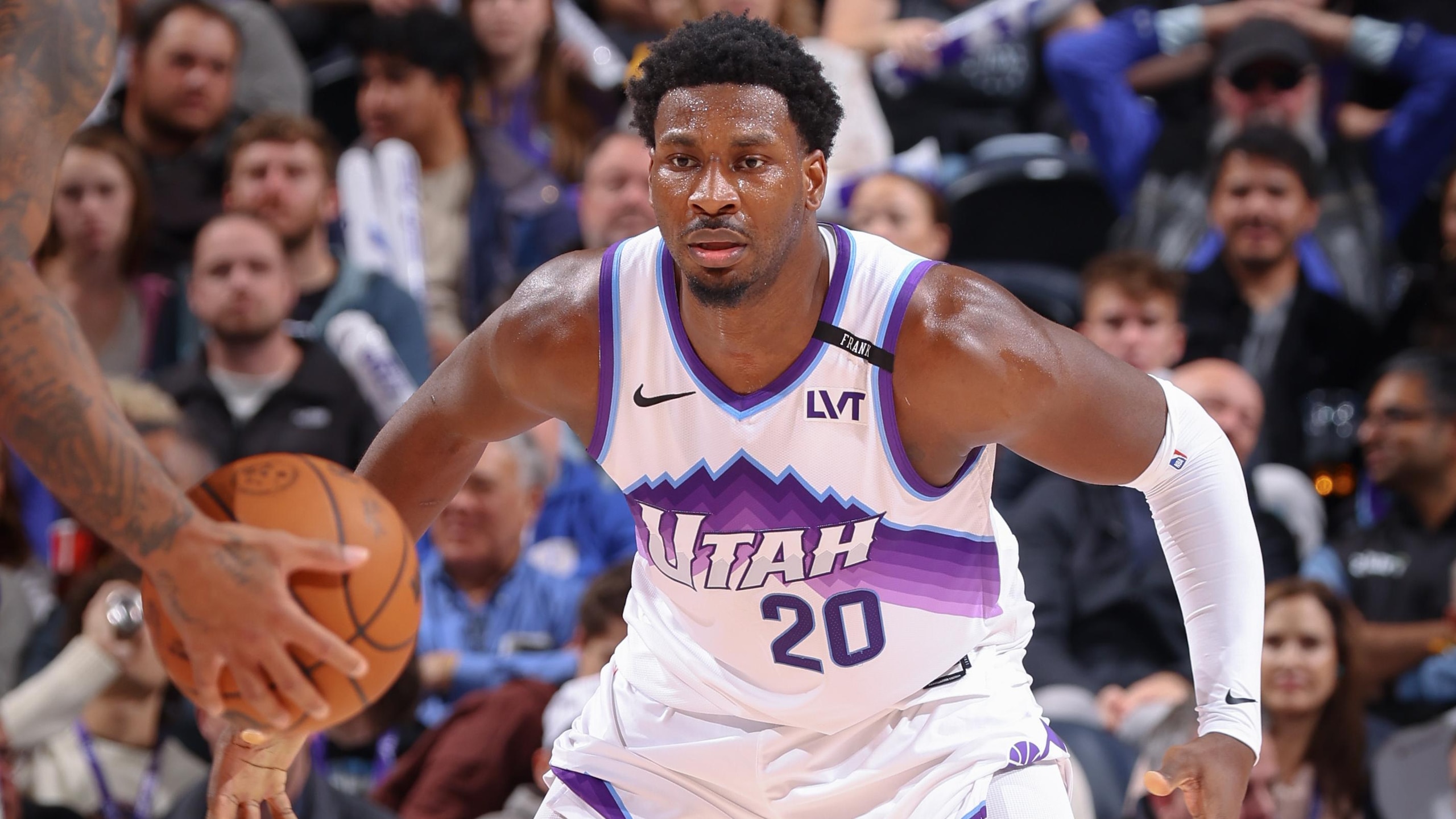 Sacramento Kings v Utah Jazz
