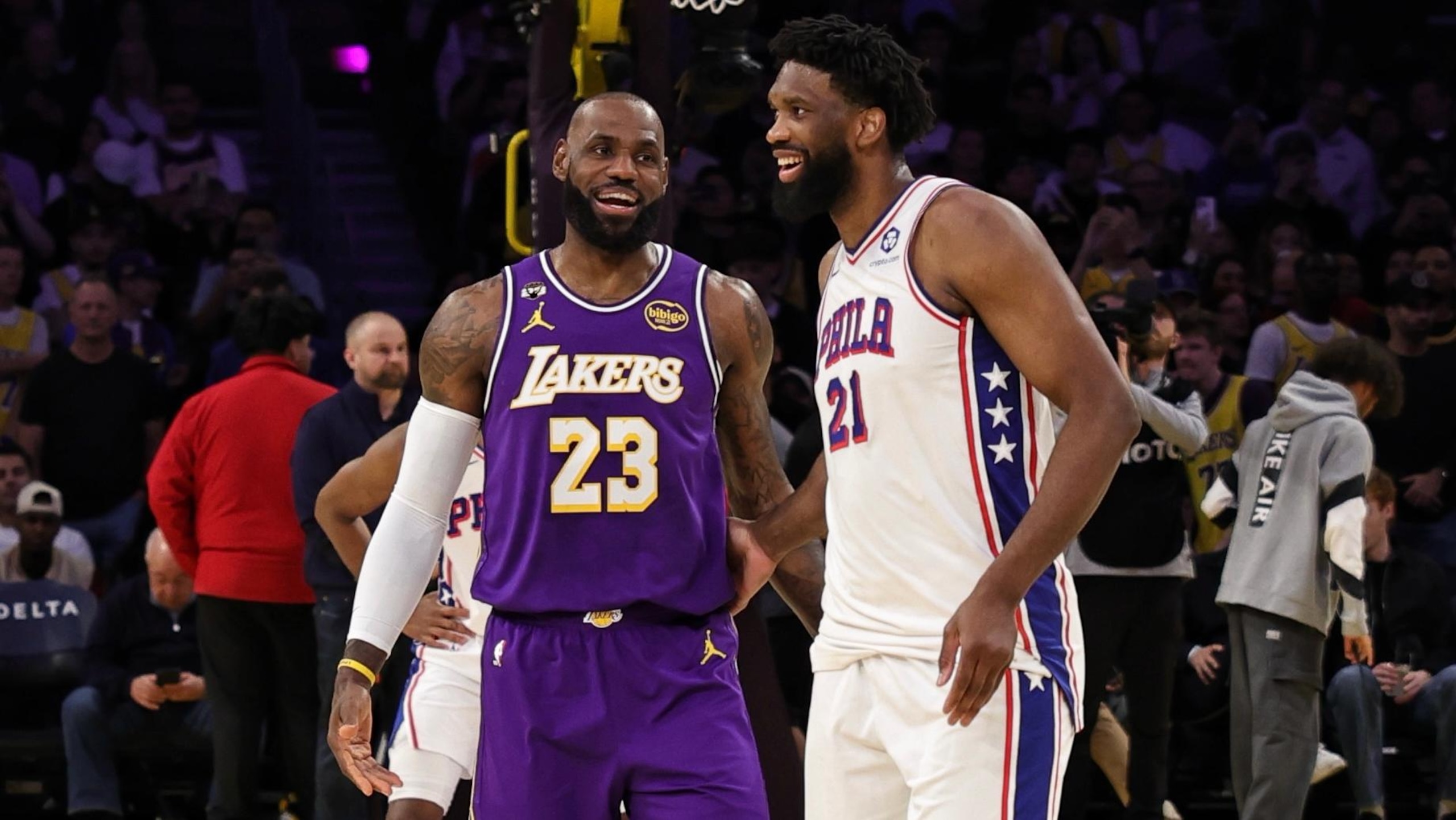 Philadelphia 76ers v Los Angeles Lakers