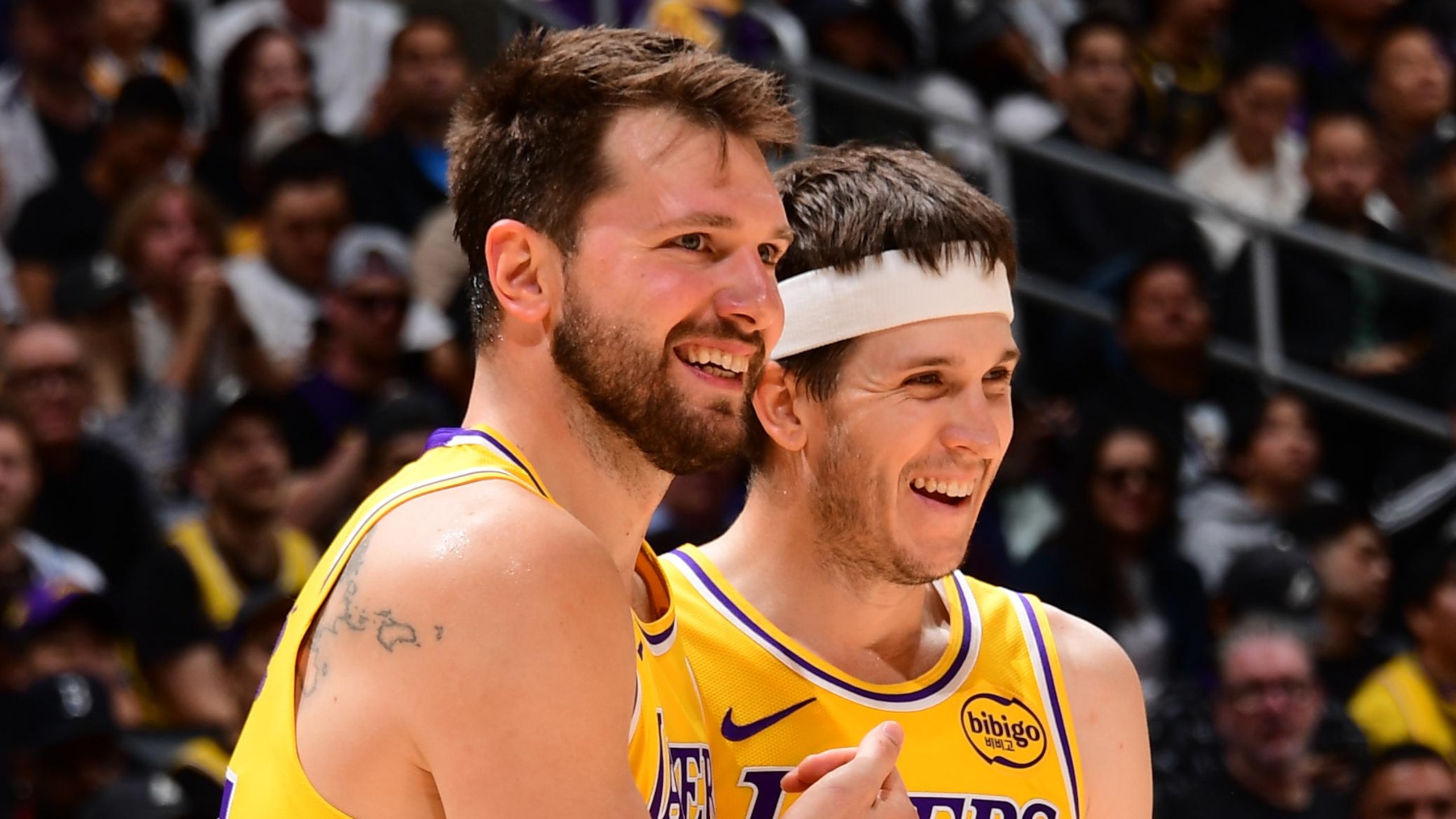 Chicago Bulls v Los Angeles Lakers