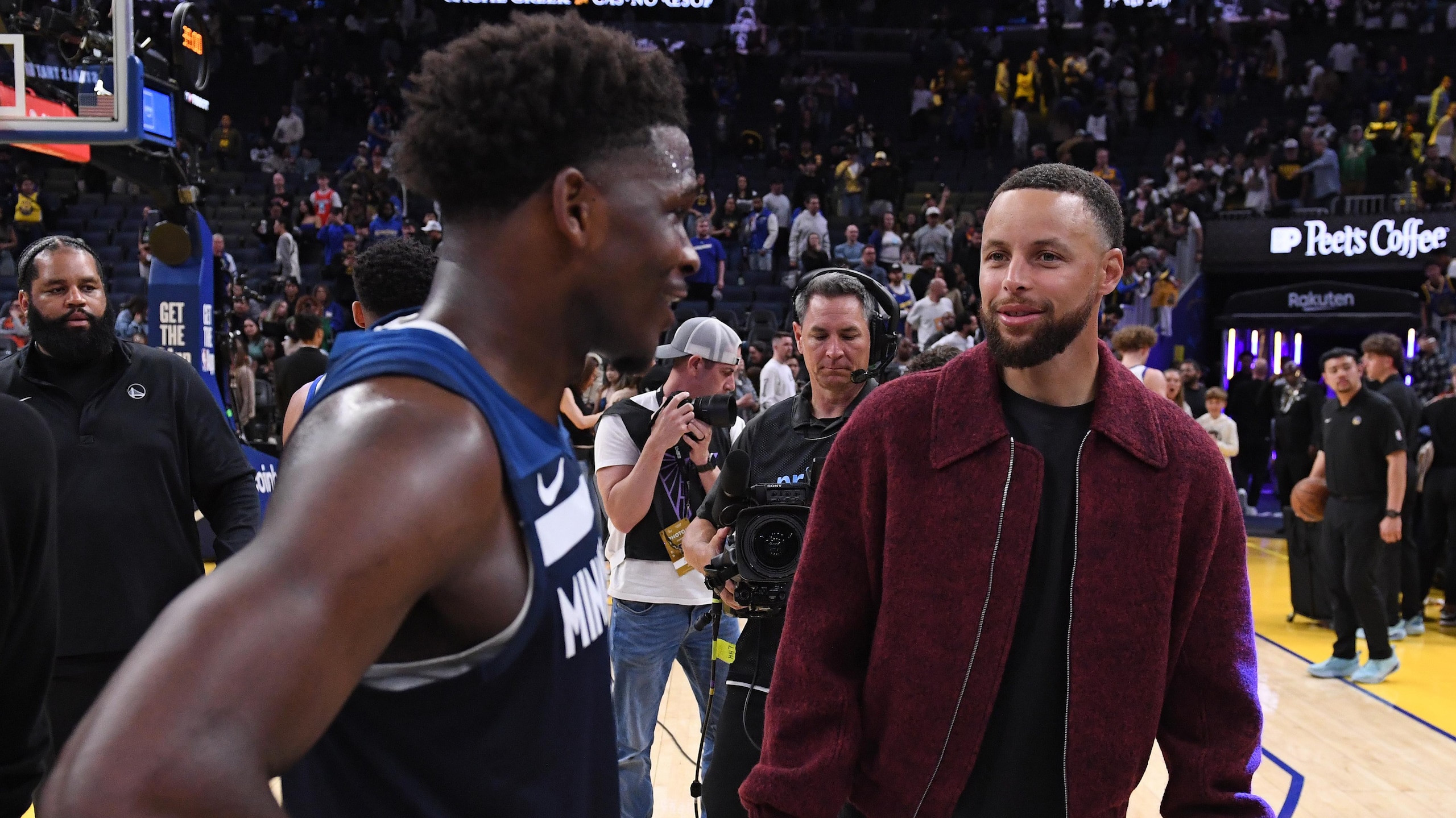 Minnesota TImberwolves v Golden State Warriors