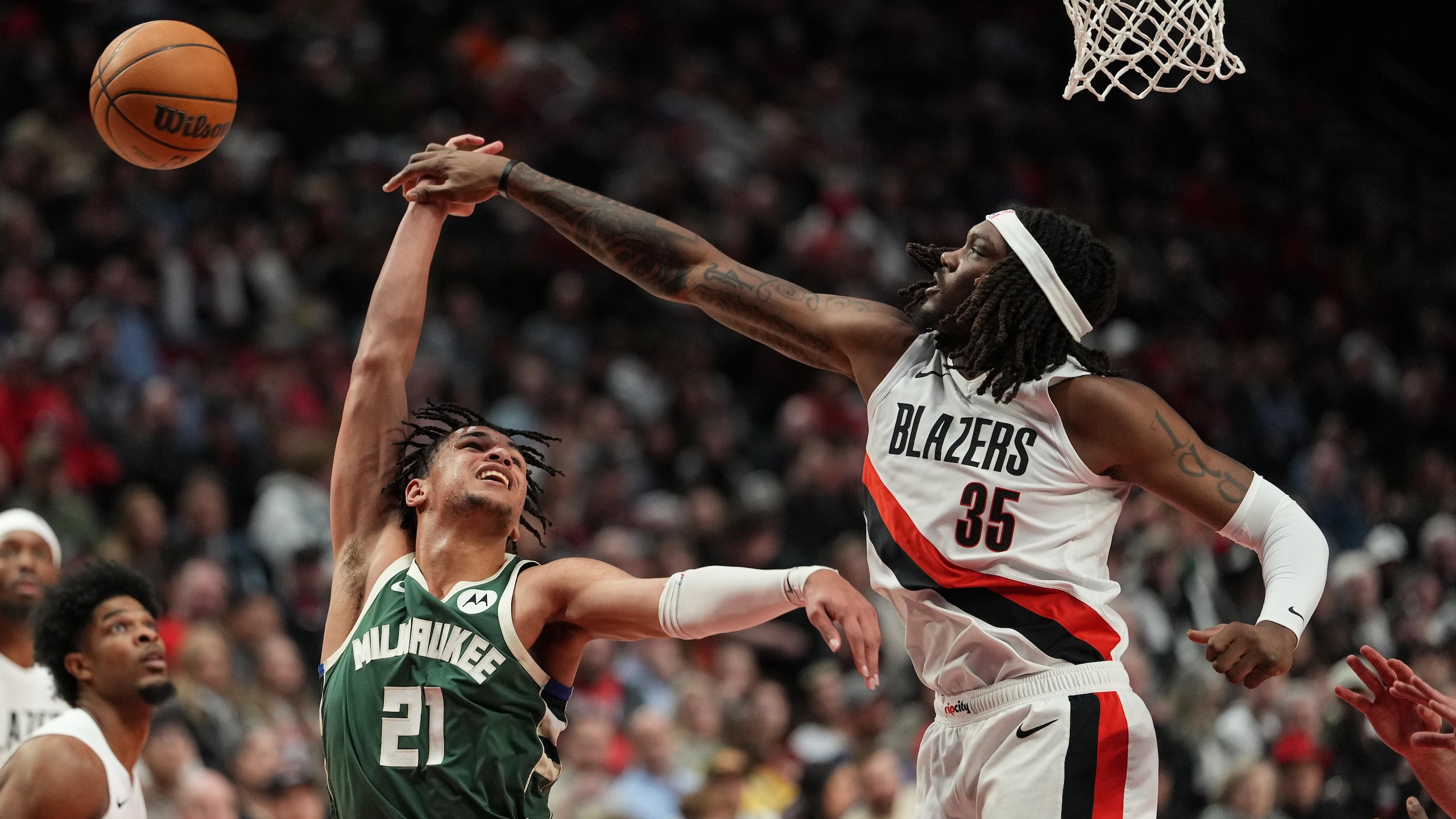 Milwaukee Bucks v Portland Trail Blazers