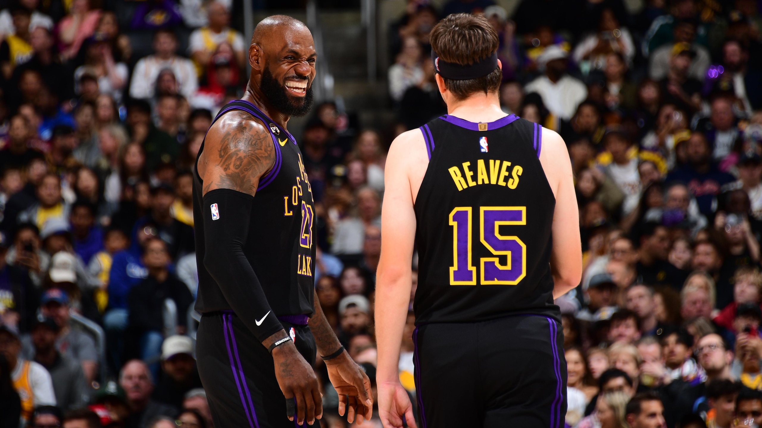 Cleveland Cavaliers v Los Angeles Lakers
