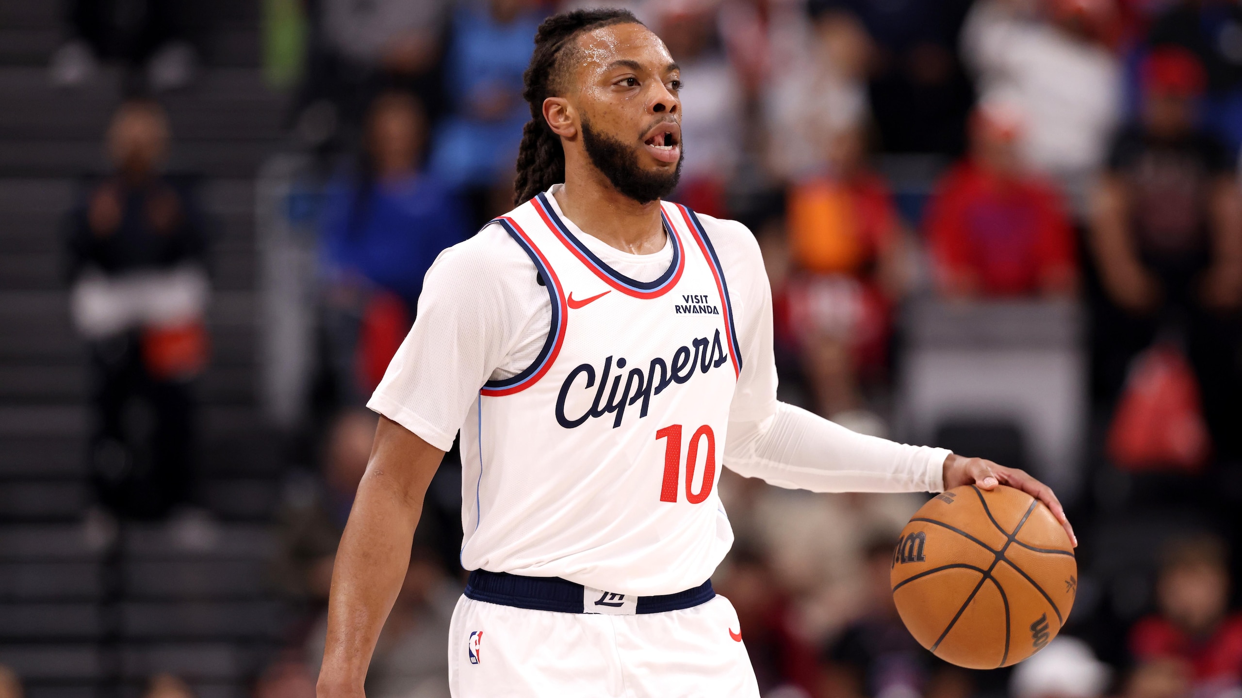 Dallas Mavericks v Los Angeles Clippers
