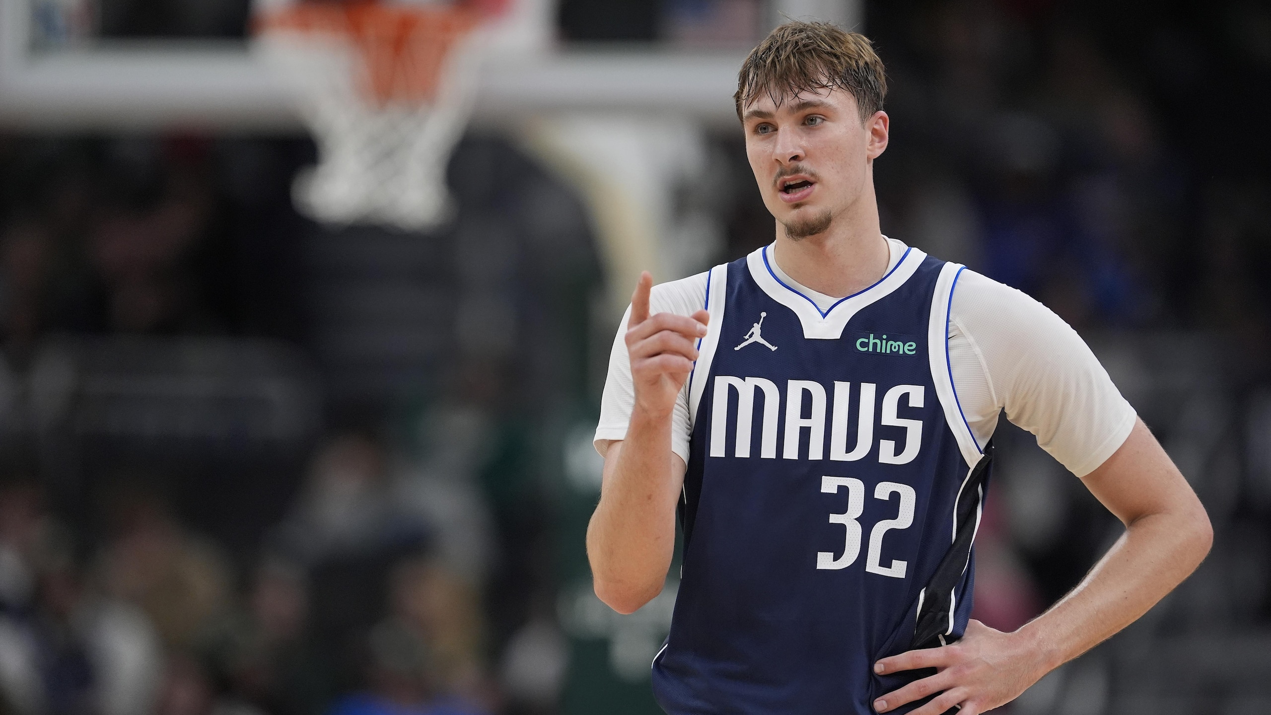 Dallas Mavericks v Milwaukee Bucks