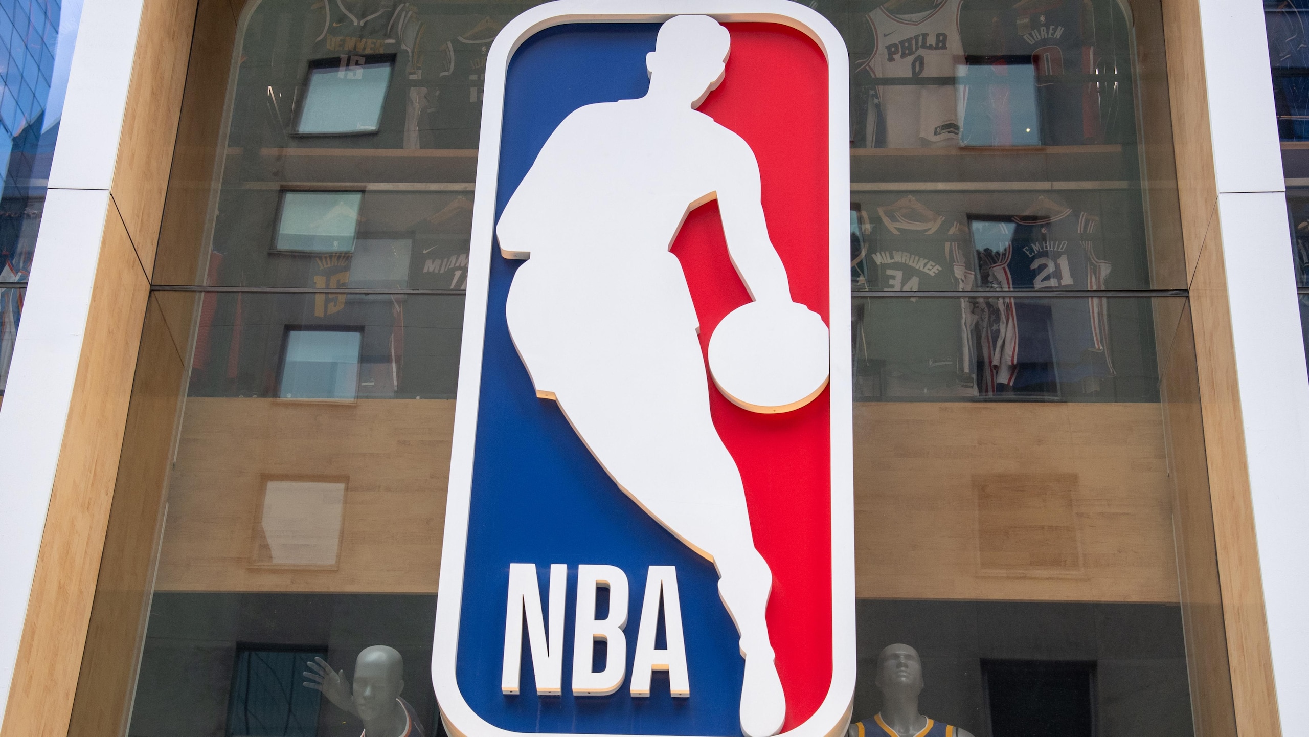 NBA: MAY 31 NBA Store
