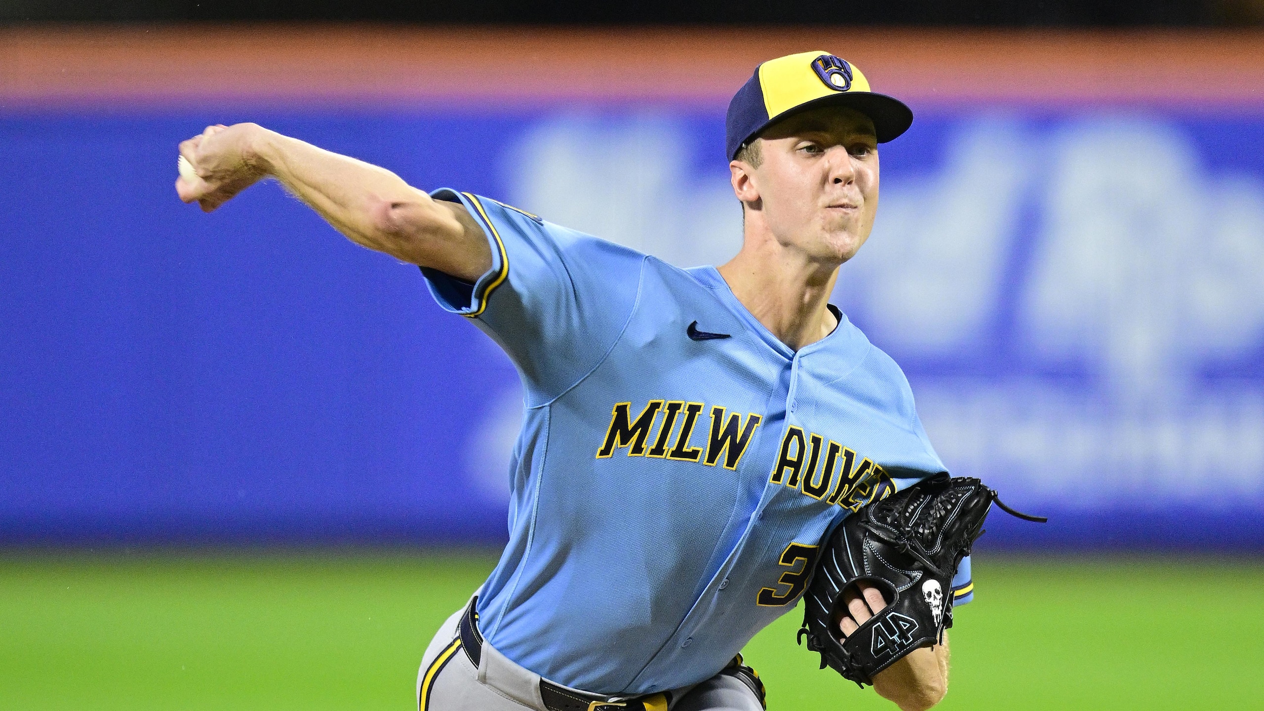 Milwaukee Brewers v New York Mets Milwaukee Brewers v New York Mets