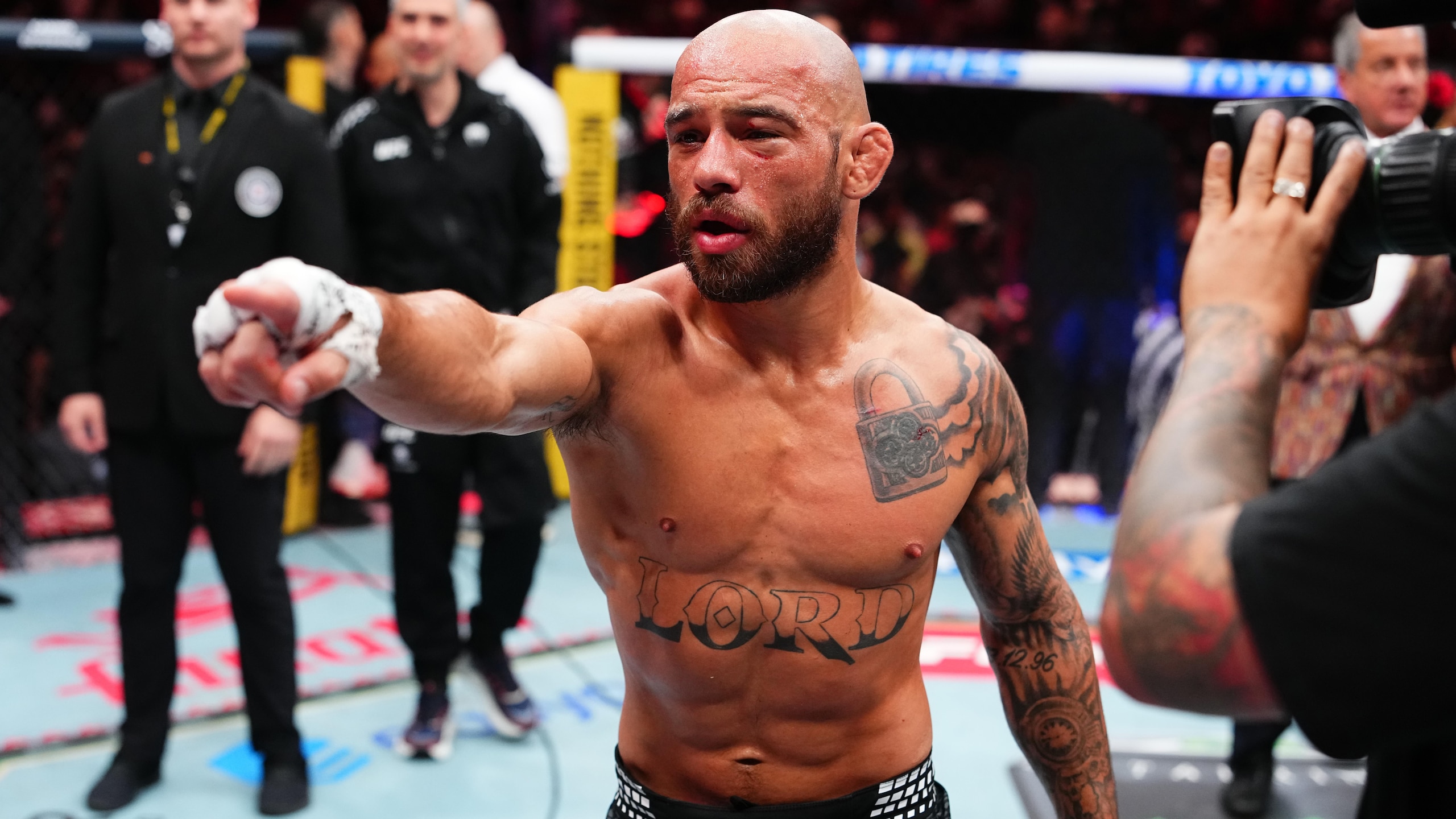Noche UFC: Silva v Delgado