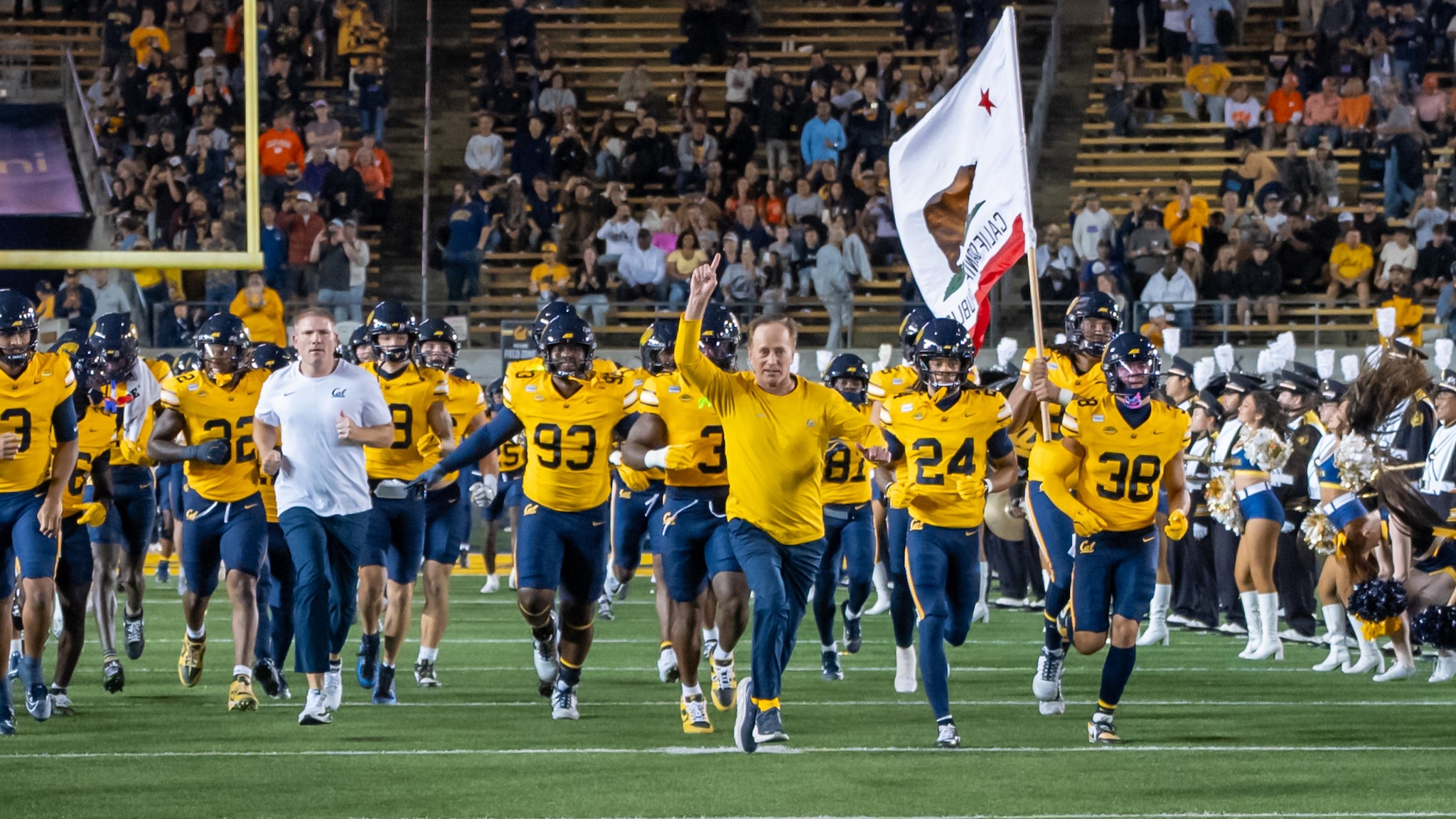 Reporting Layout Icons Cal Unveils Grateful Dead Helmets in Trending Photo Ahead of Game vs ...