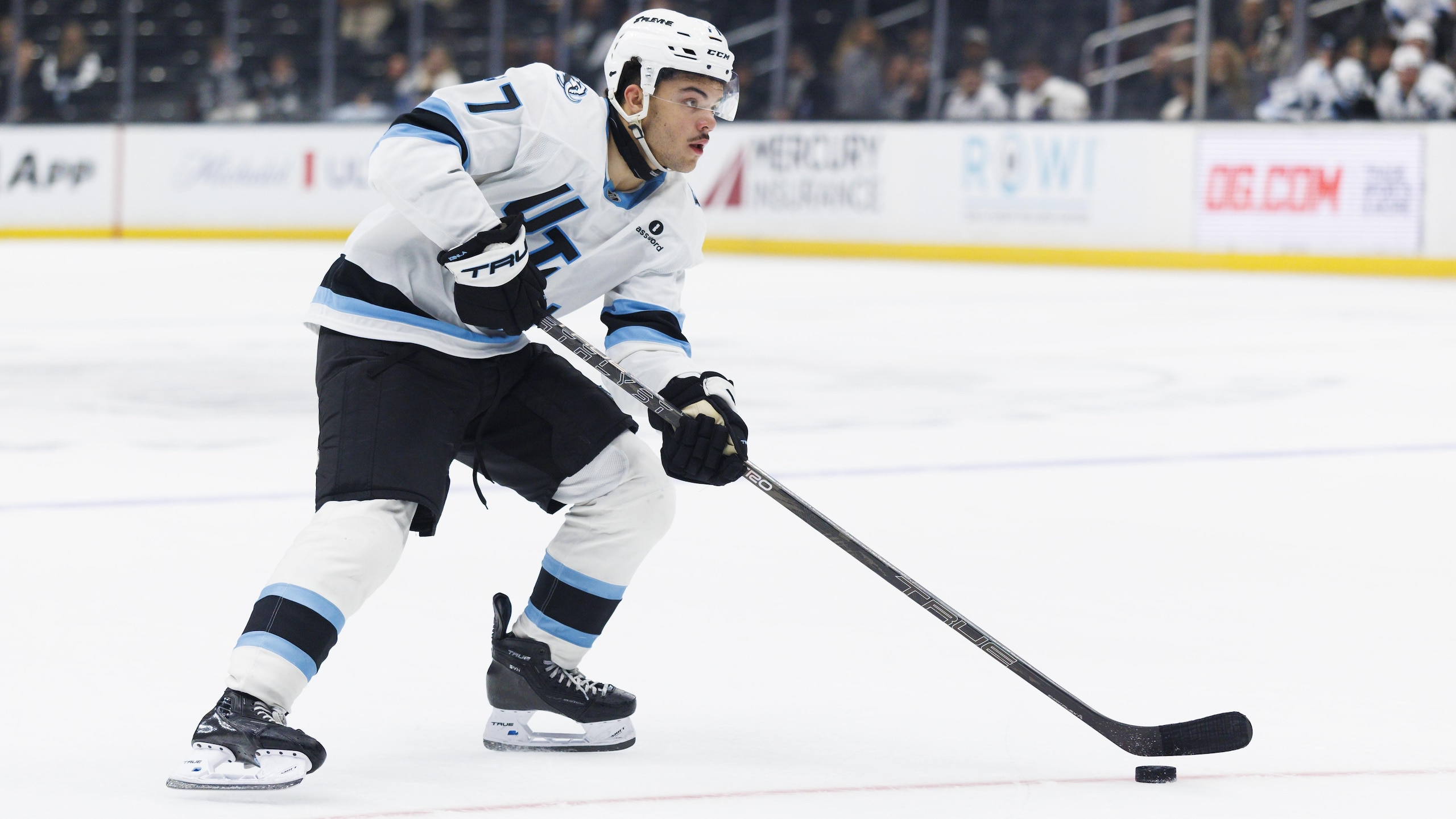 Utah Mammoth v Los Angeles Kings