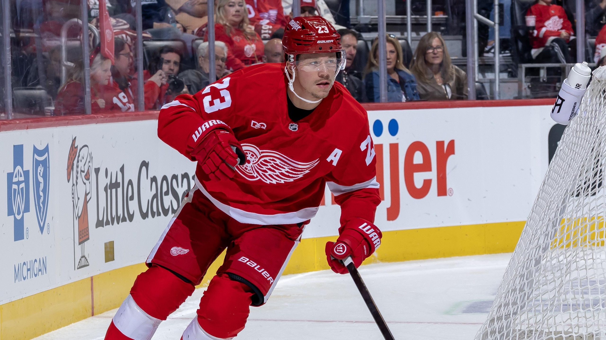 Columbus Blue Jackets v Detroit Red Wings