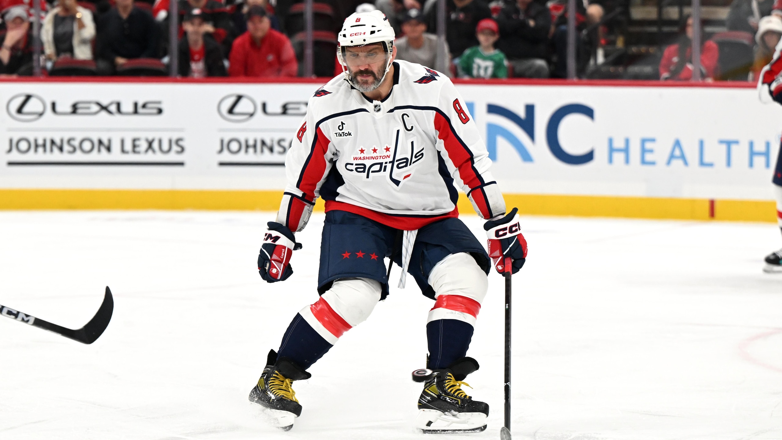 NHL: OCT 02 Capitals at Hurricanes
