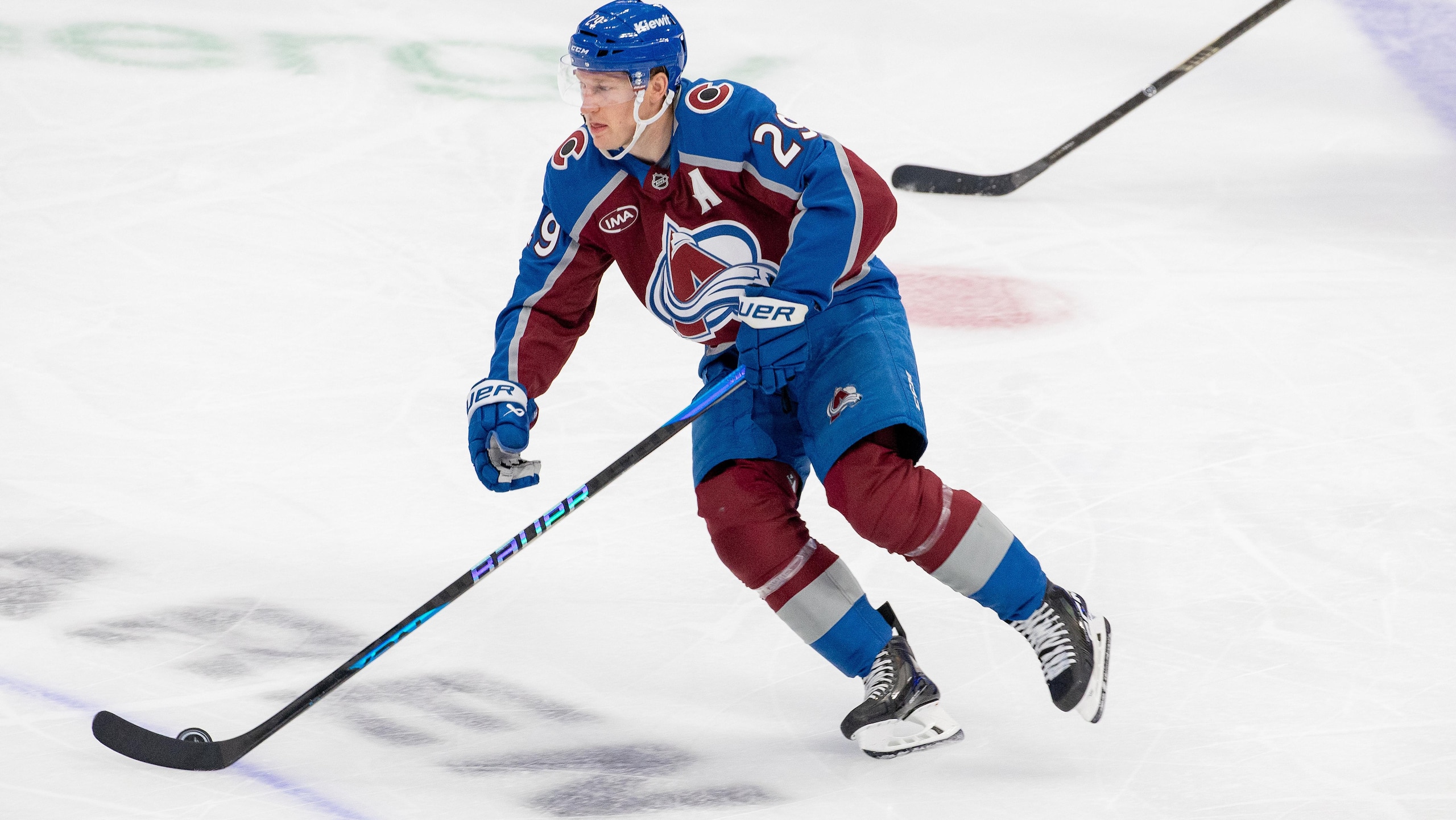 Los Angeles Kings v Colorado Avalanche