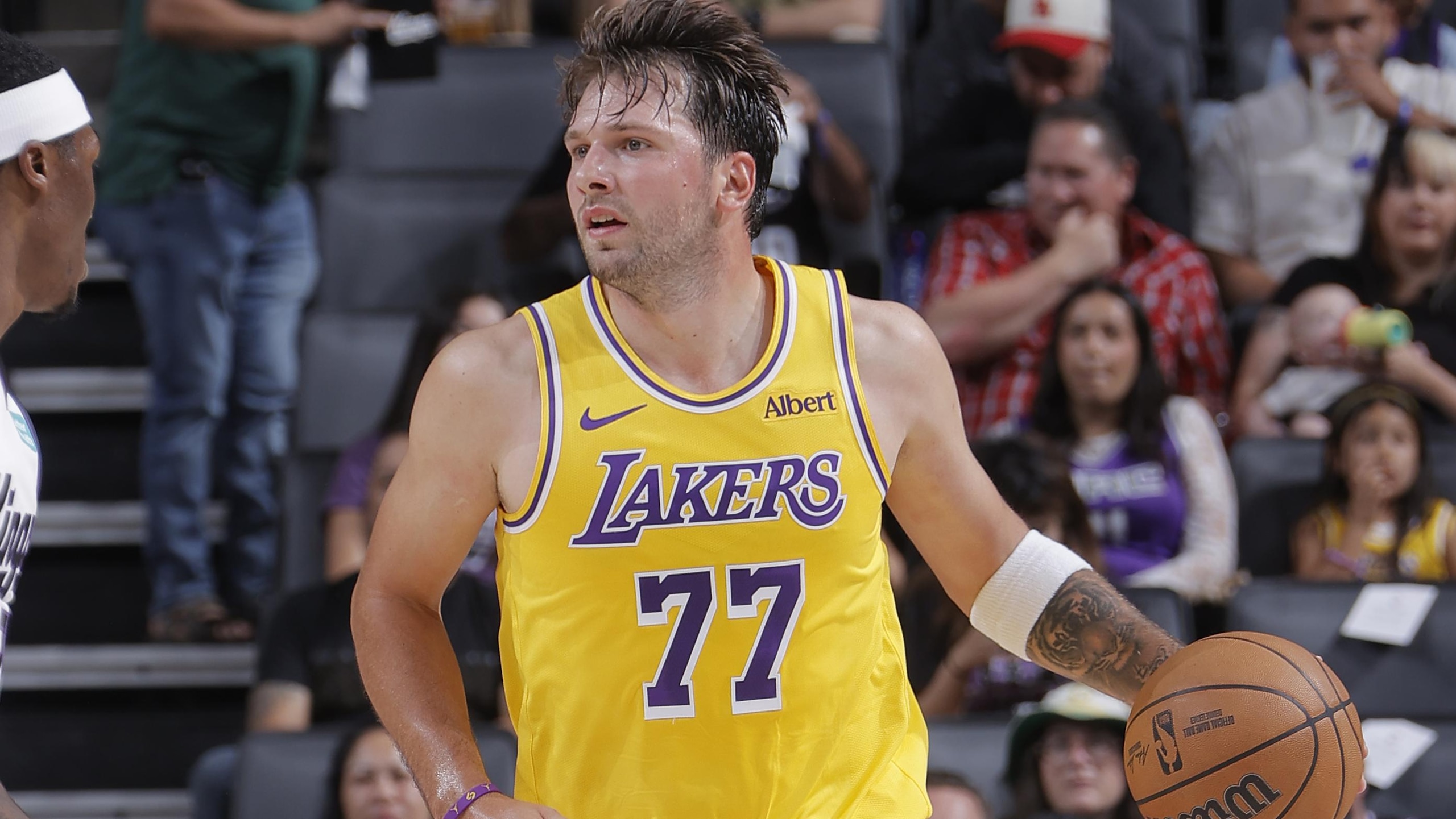 Los Angeles Lakers v Sacramento Kings