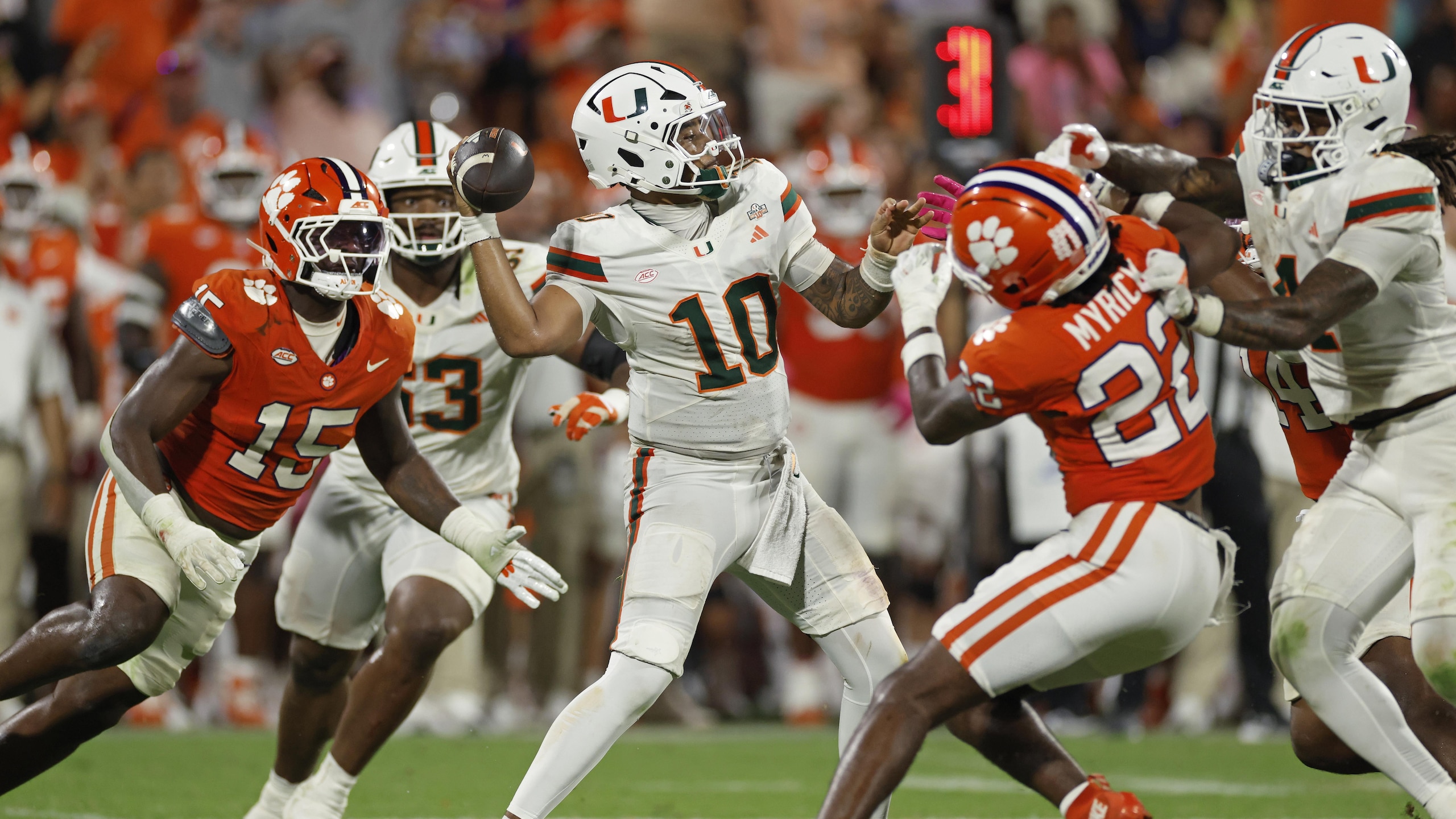 COLLEGE FOOTBALL: OCT 03 Miami at Clemson