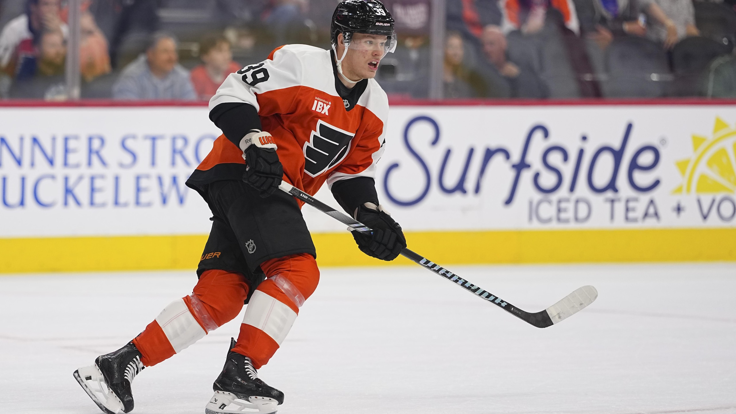 Carolina Hurricanes v Philadelphia Flyers
