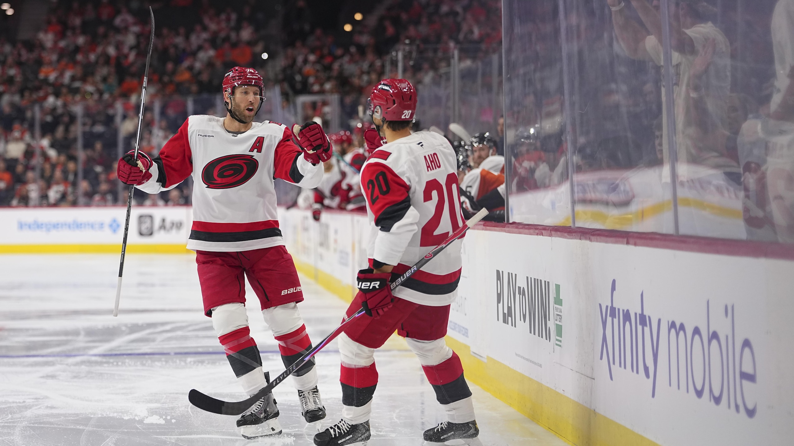 Carolina Hurricanes v Philadelphia Flyers