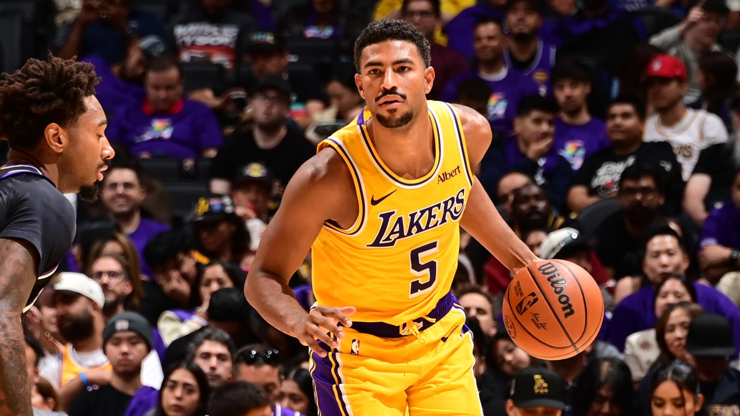 Sacramento Kings v Los Angeles Lakers