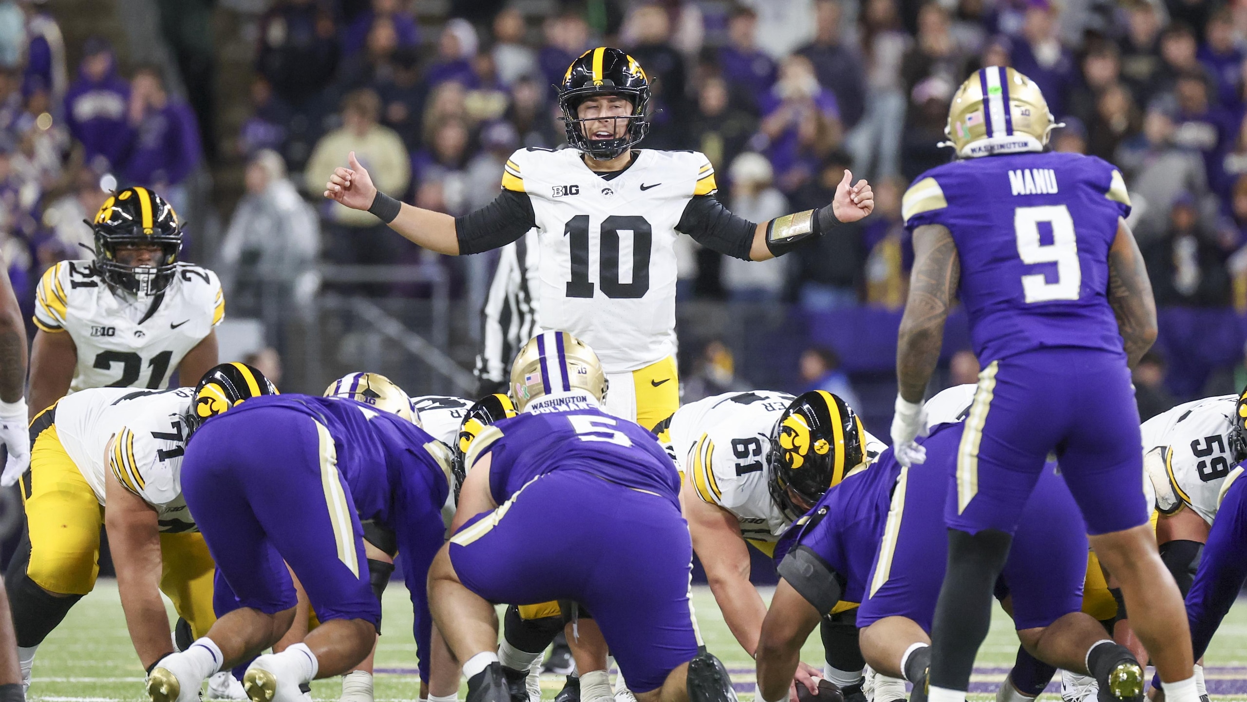 COLLEGE FOOTBALL: OCT 09 Iowa at Washington