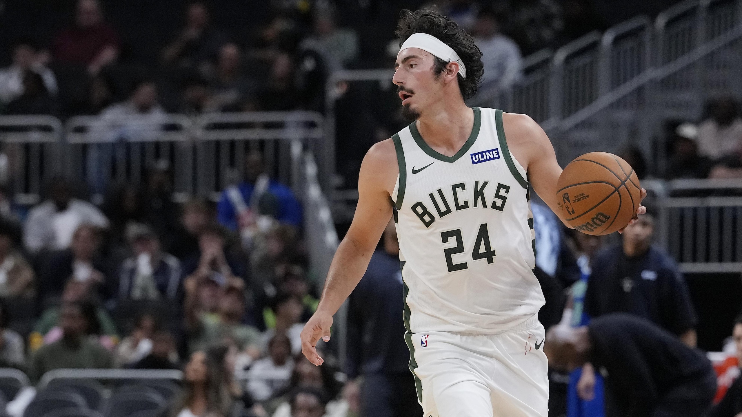 Minnesota Timberwolves v Milwaukee Bucks