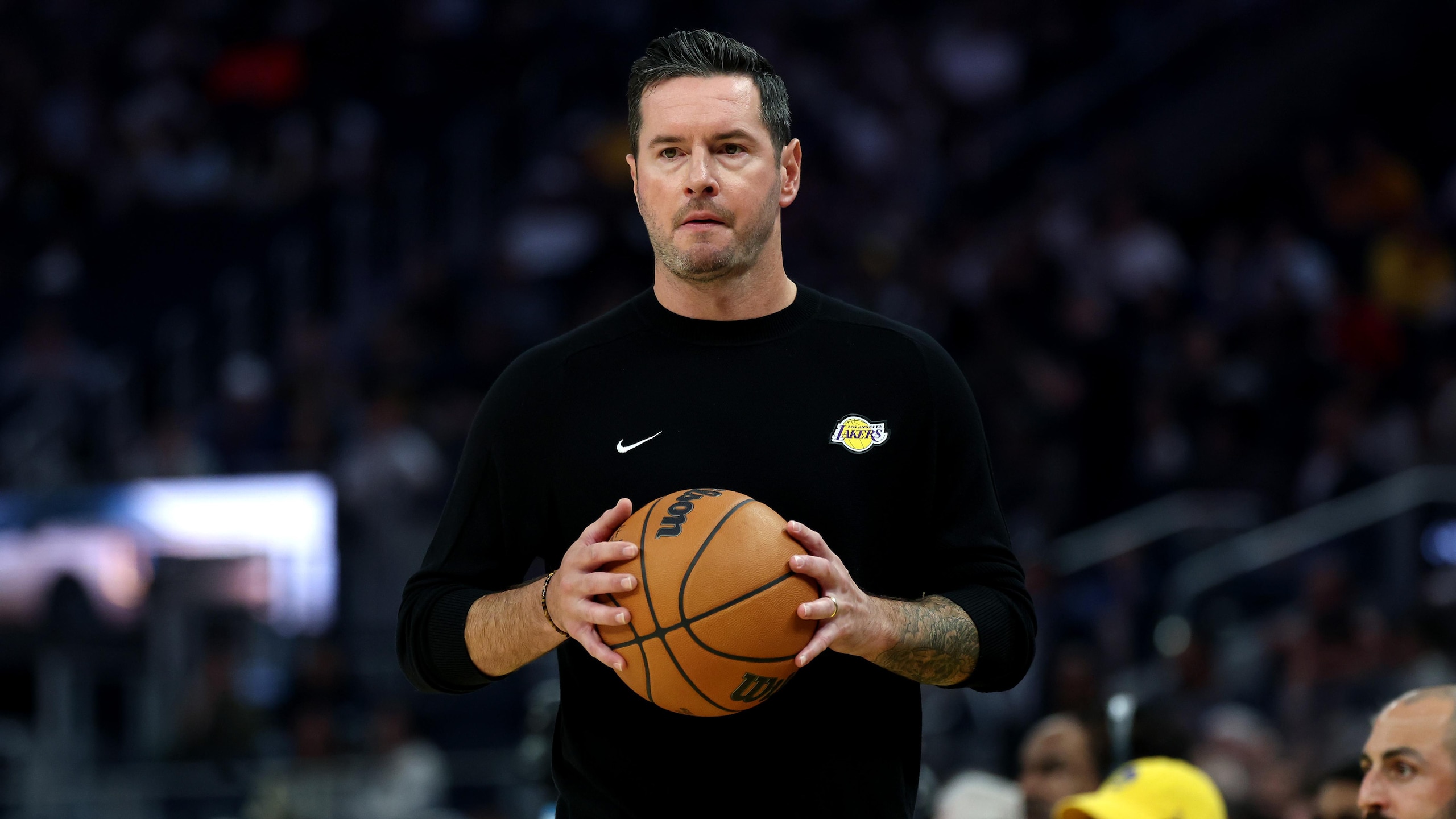 Los Angeles Lakers v Golden State Warriors