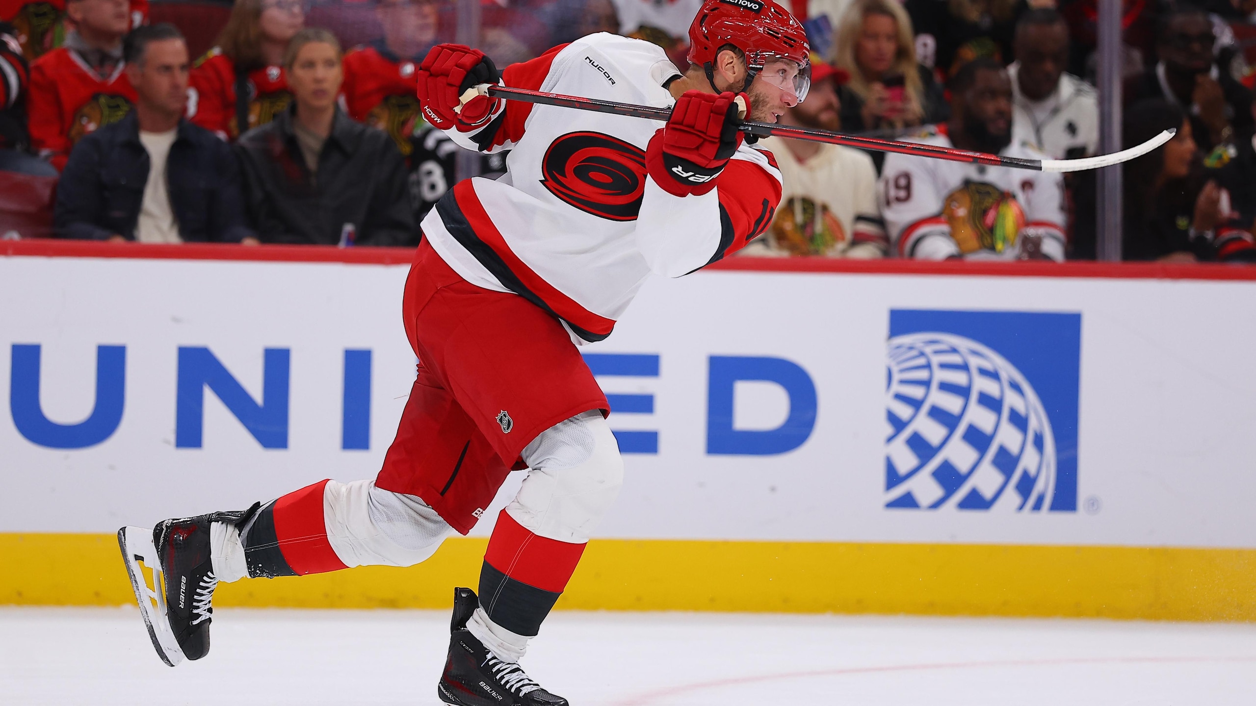 NHL: OCT 10 Hurricanes at Blackhawks