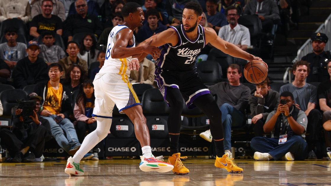 Ben Simmons makes his preseason debut with the Sacramento Kings