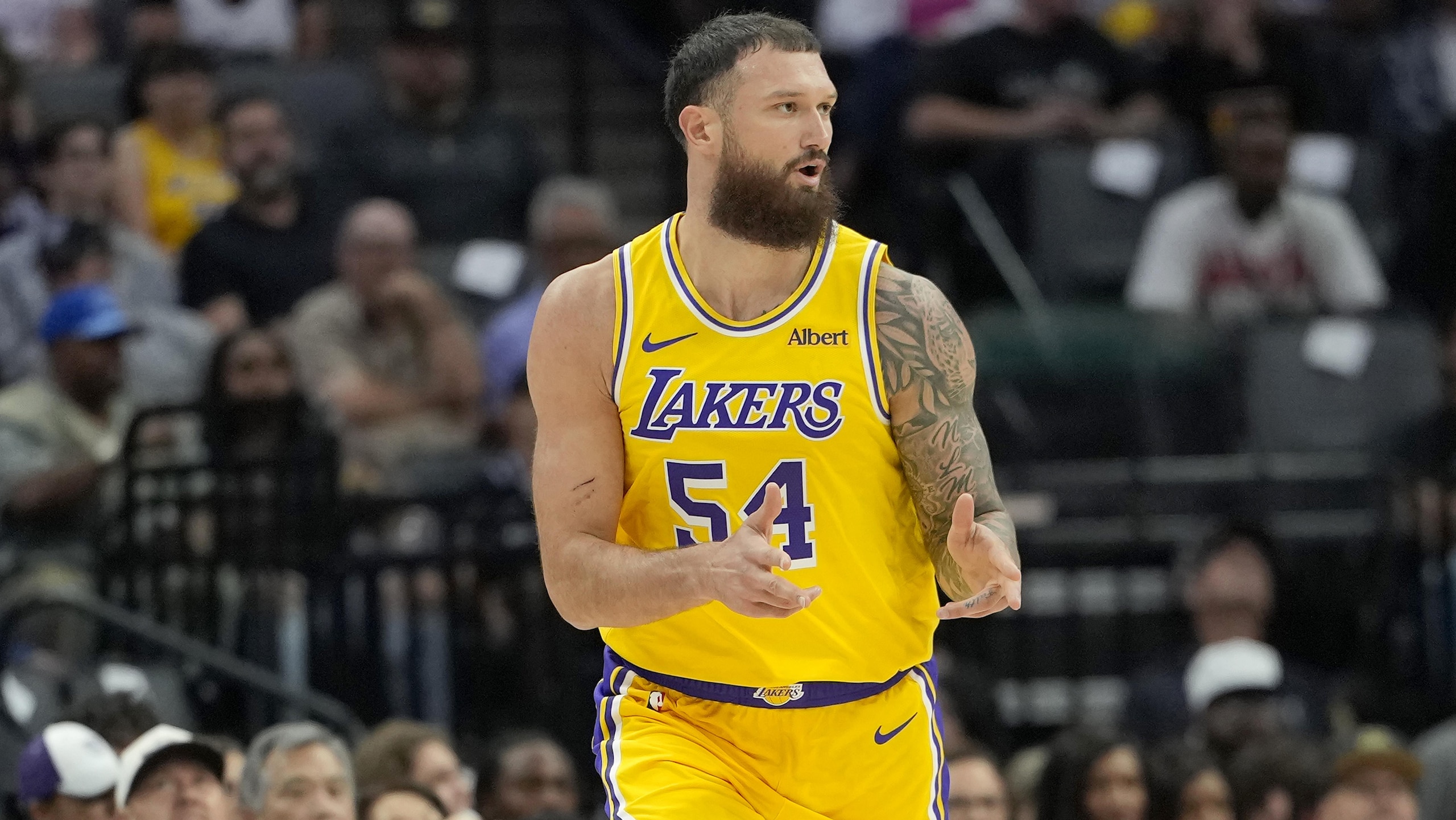 Los Angeles Lakers v Sacramento Kings