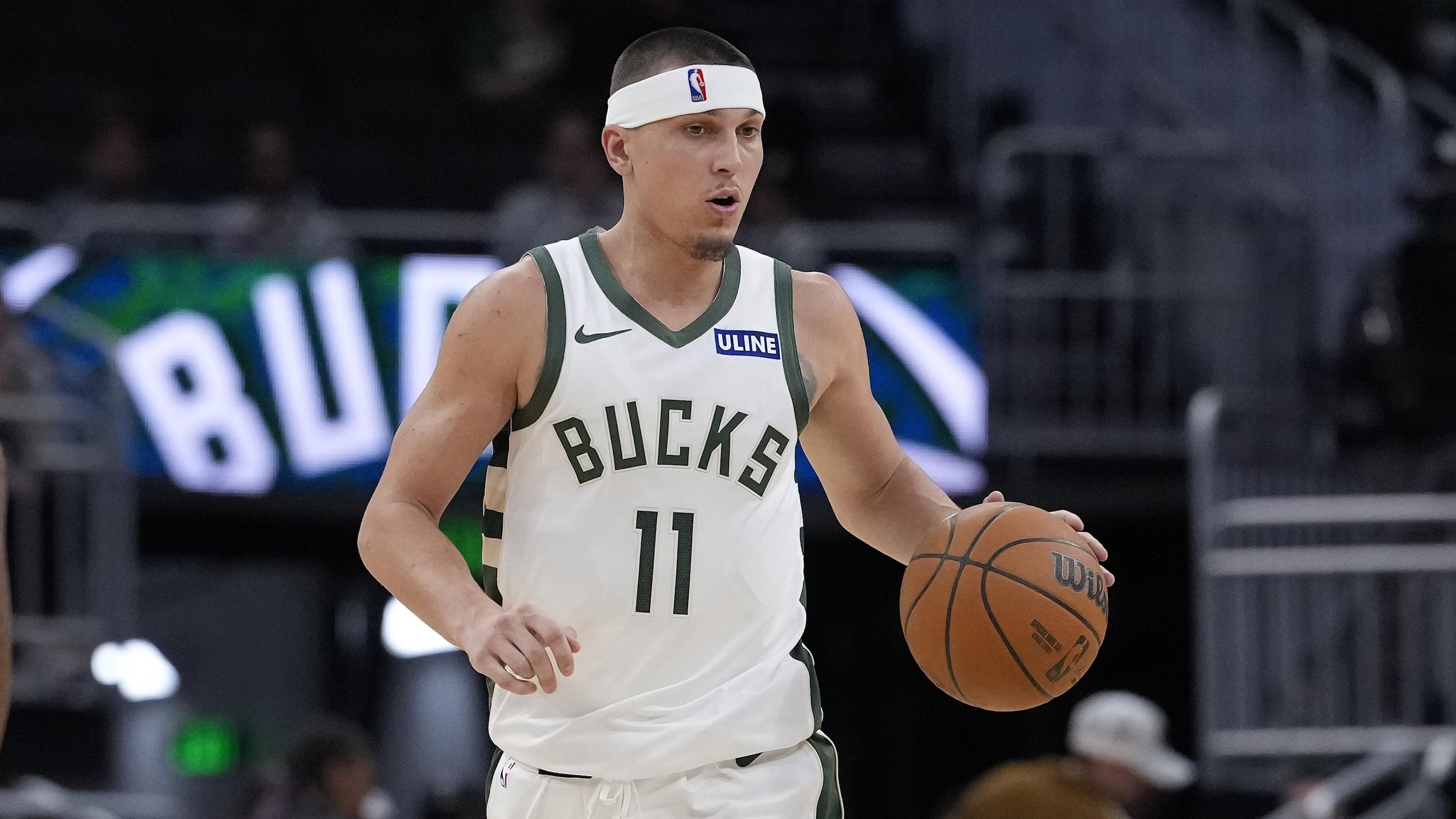 Minnesota Timberwolves v Milwaukee Bucks Minnesota Timberwolves v Milwaukee Bucks