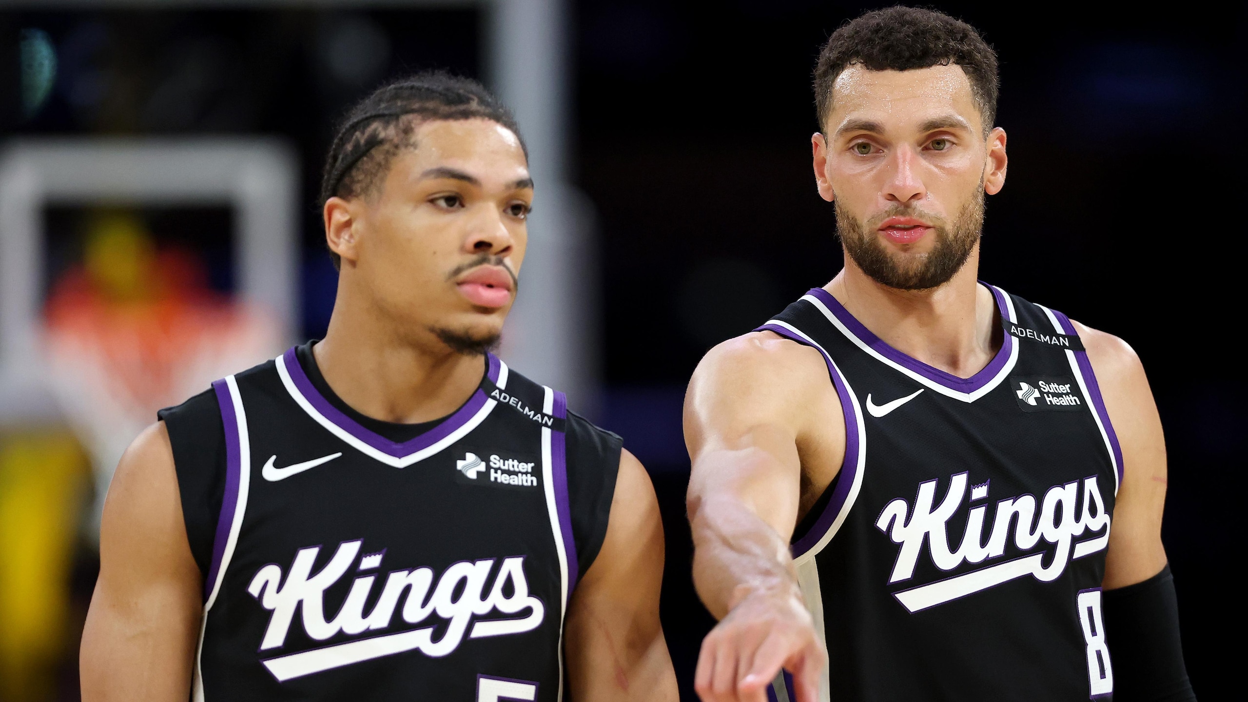 Sacramento Kings v Los Angeles Lakers