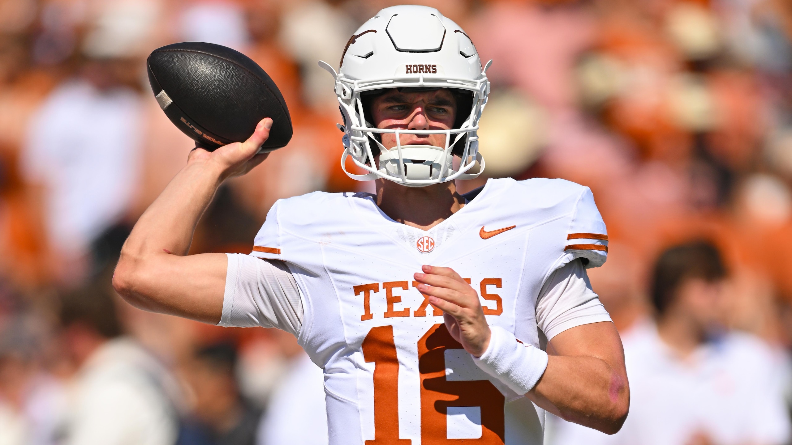 COLLEGE FOOTBALL: OCT 10 Texas vs Oklahoma