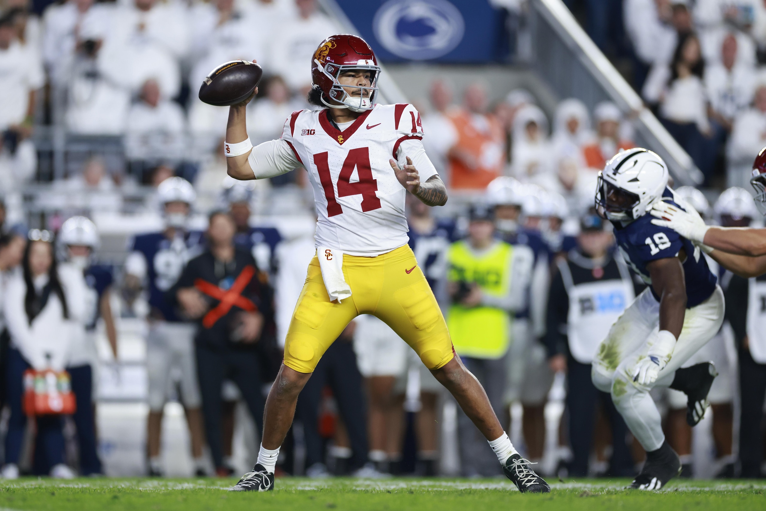 COLLEGE FOOTBALL: OCT 10 USC at Penn State