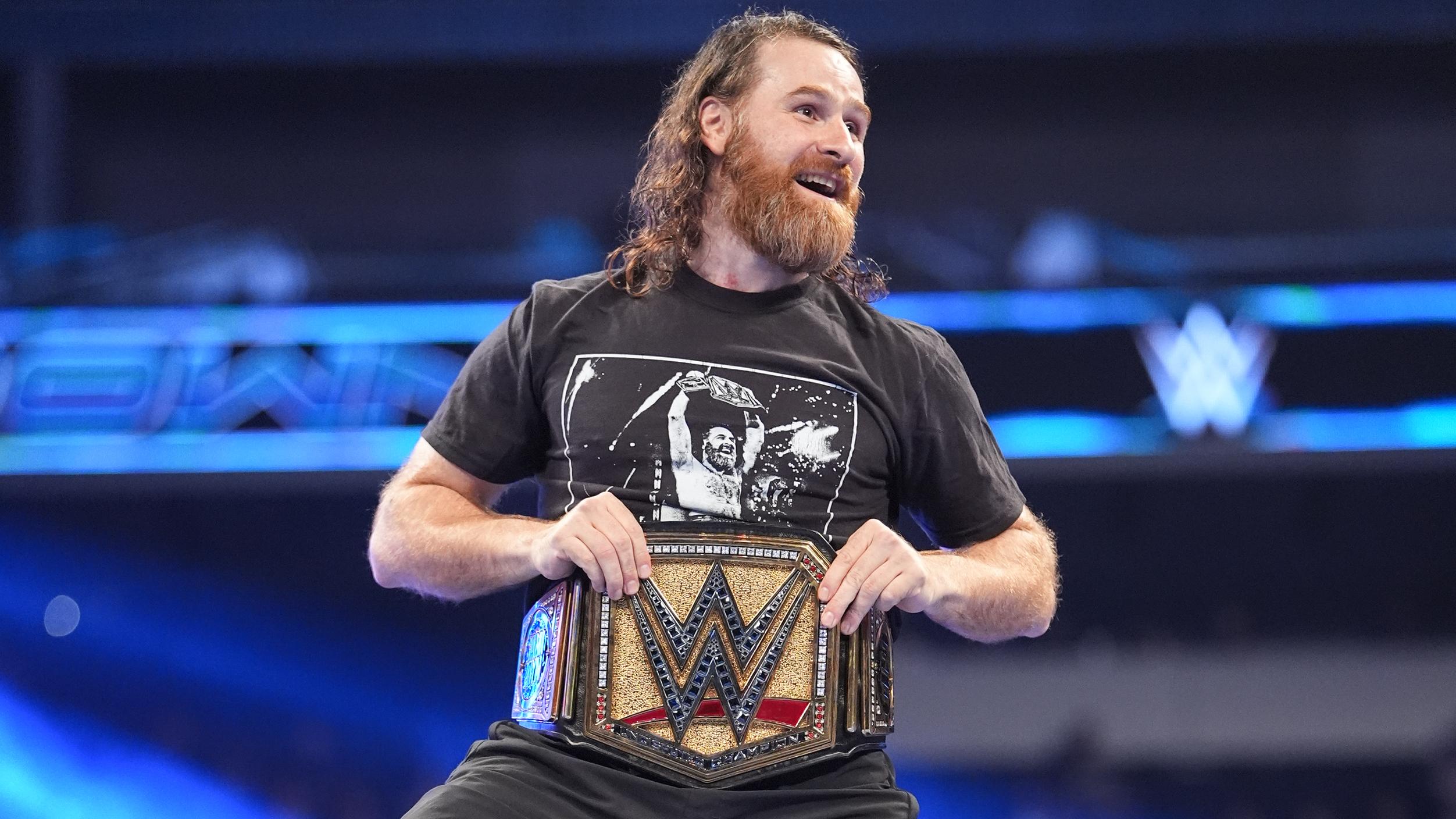 Sami Zayn Retains WWE Title vs Cody Rhodes on Raw