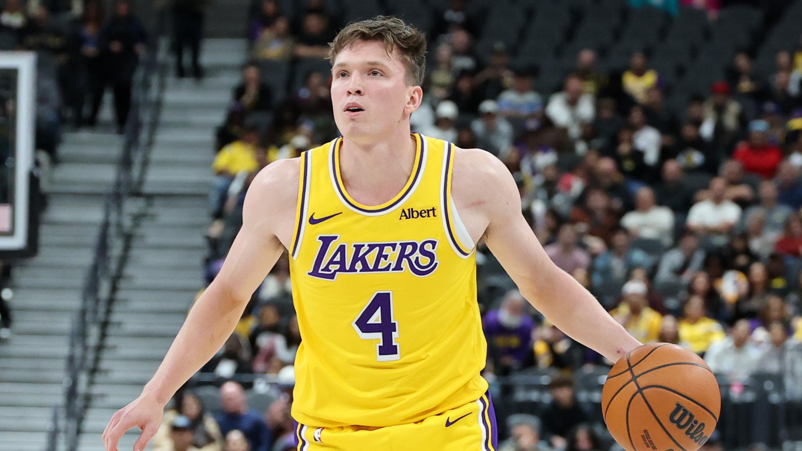 Golden State Warriors v Los Angeles Lakers