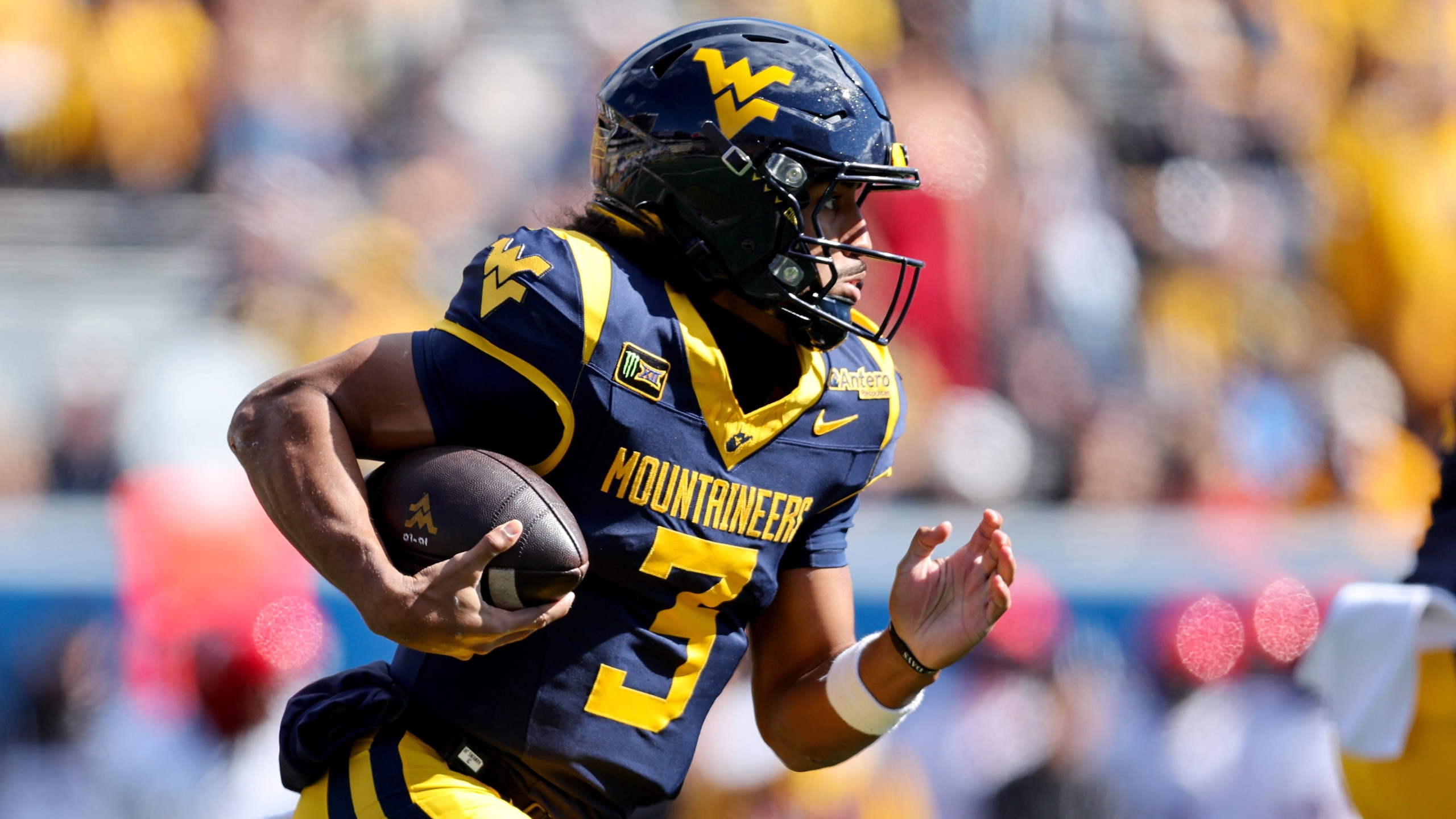 COLLEGE FOOTBALL: OCT 17 Cincinnati at West Virginia