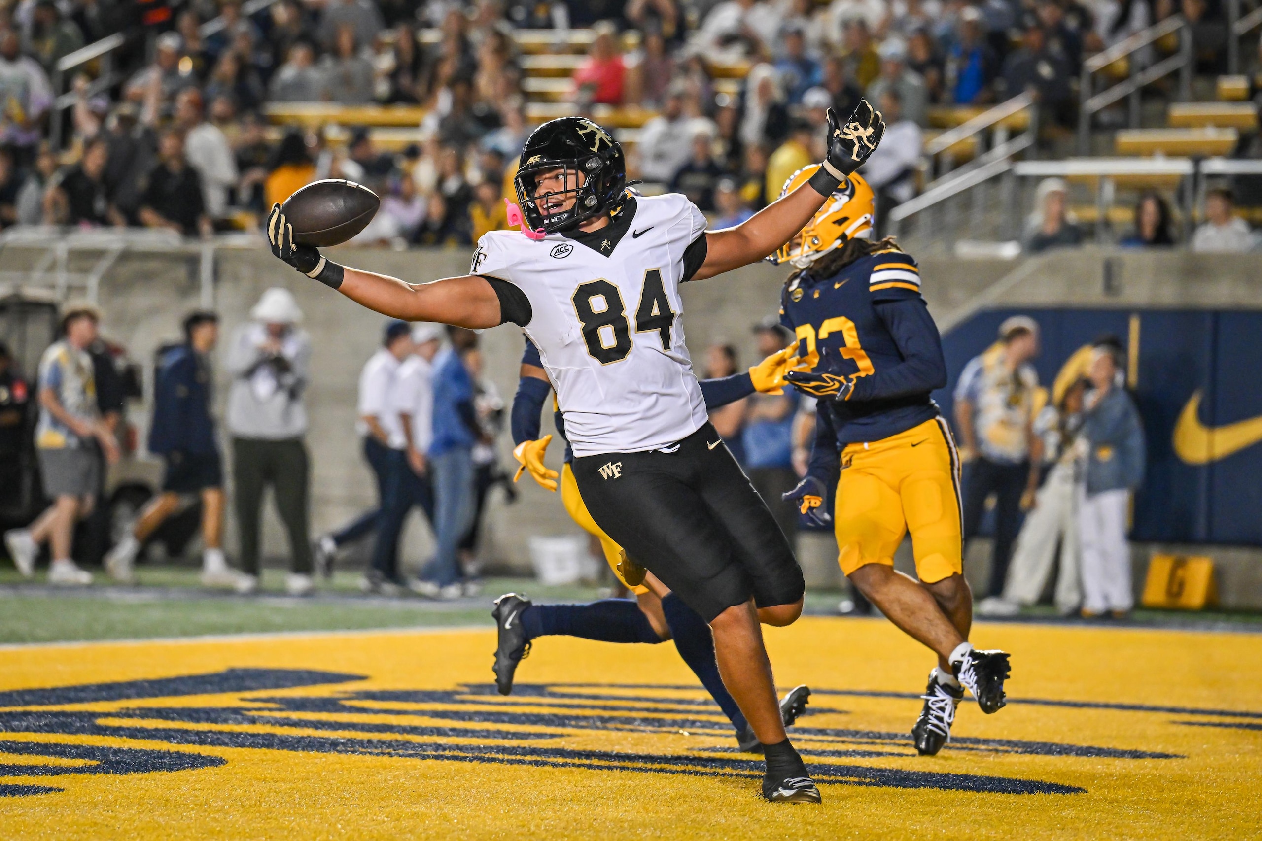 COLLEGE FOOTBALL: OCT 17 Wake Forest at Cal