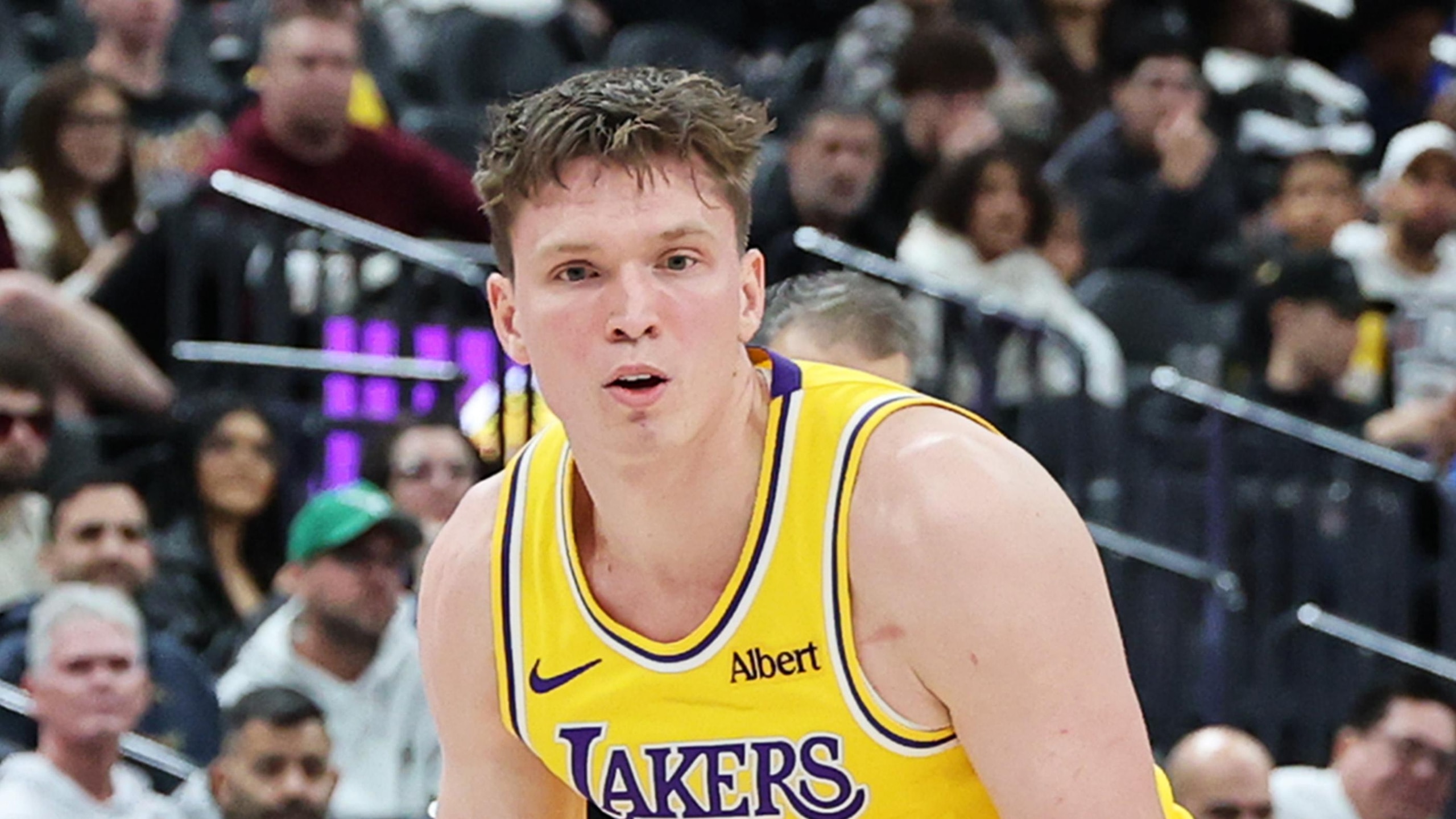 Golden State Warriors v Los Angeles Lakers