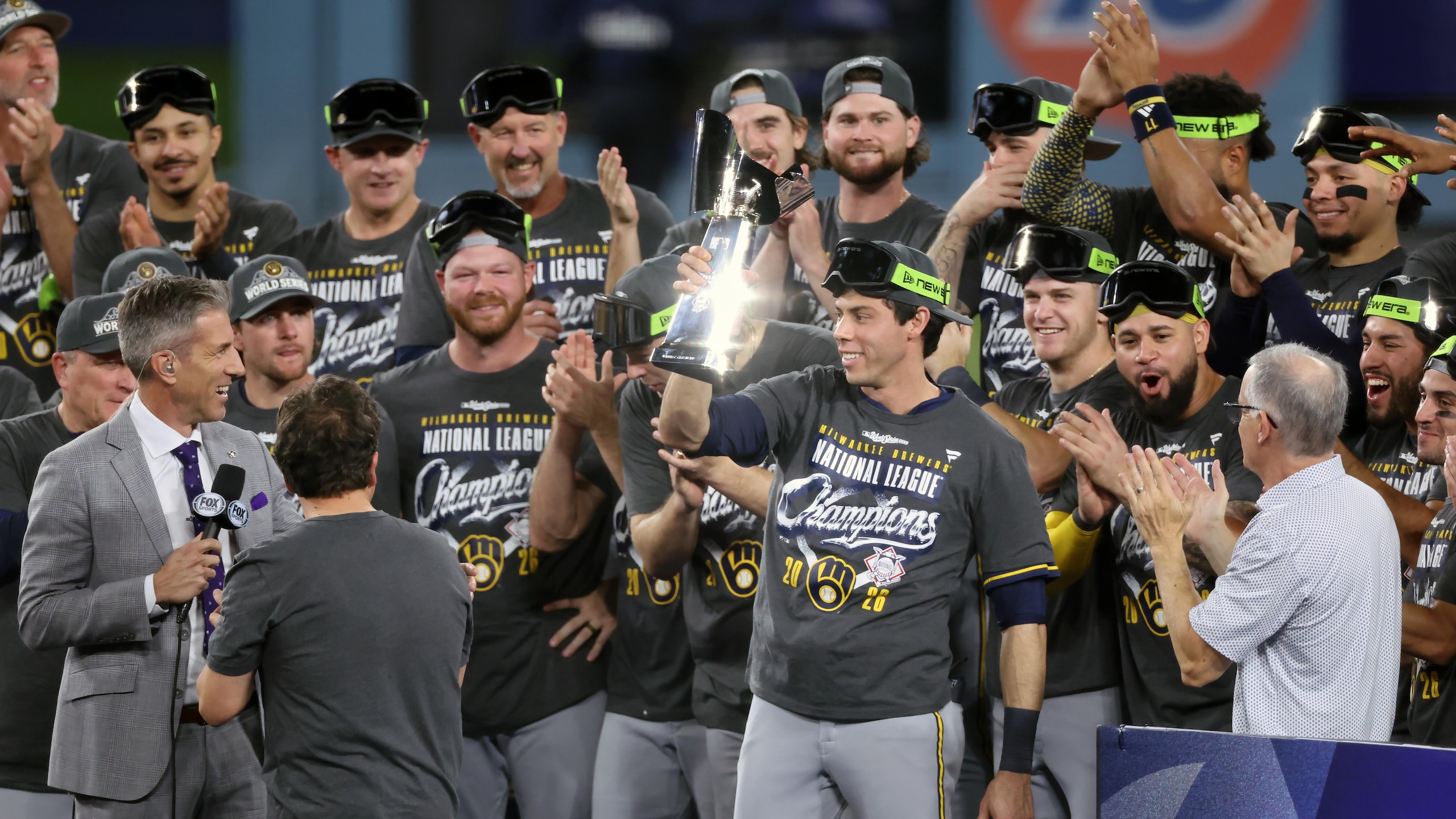 National League Championship Series: Milwaukee Brewers v Los Angeles Dodgers - Game Four National League Championship Series: Milwaukee Brewers v Los Angeles Dodgers - Game Four