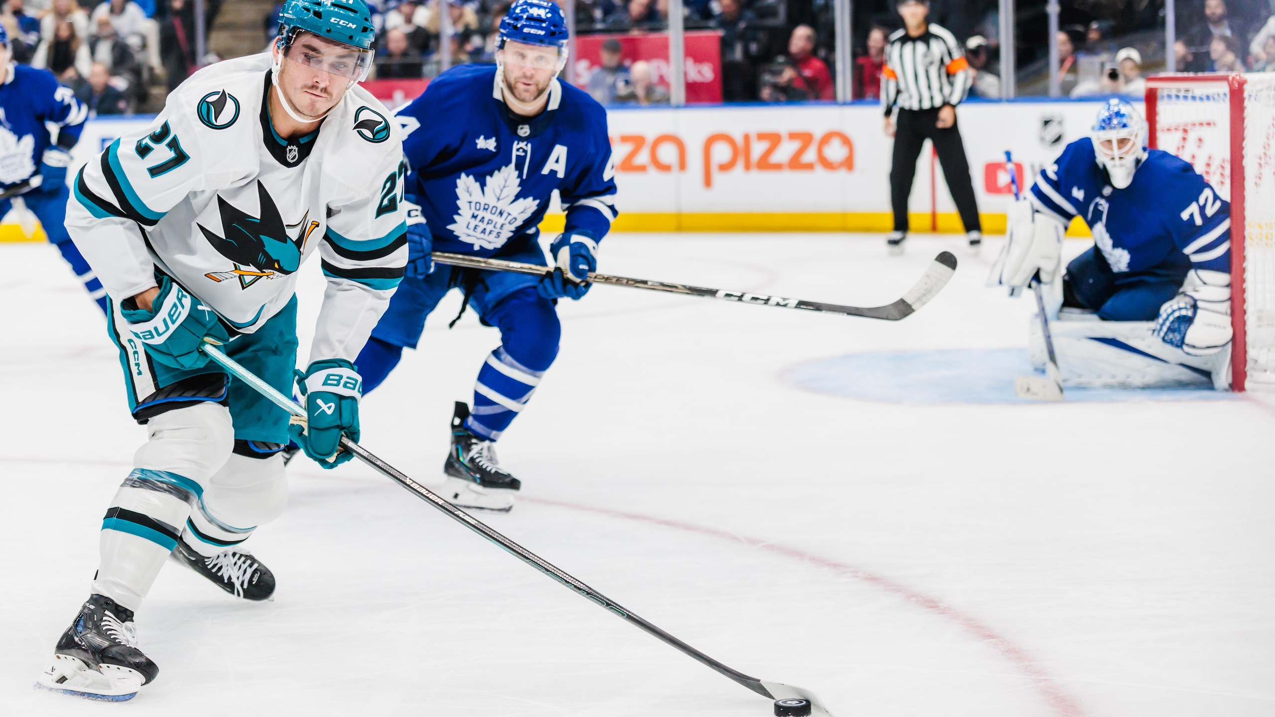 NHL: OCT 19 Sharks at Maple Leafs